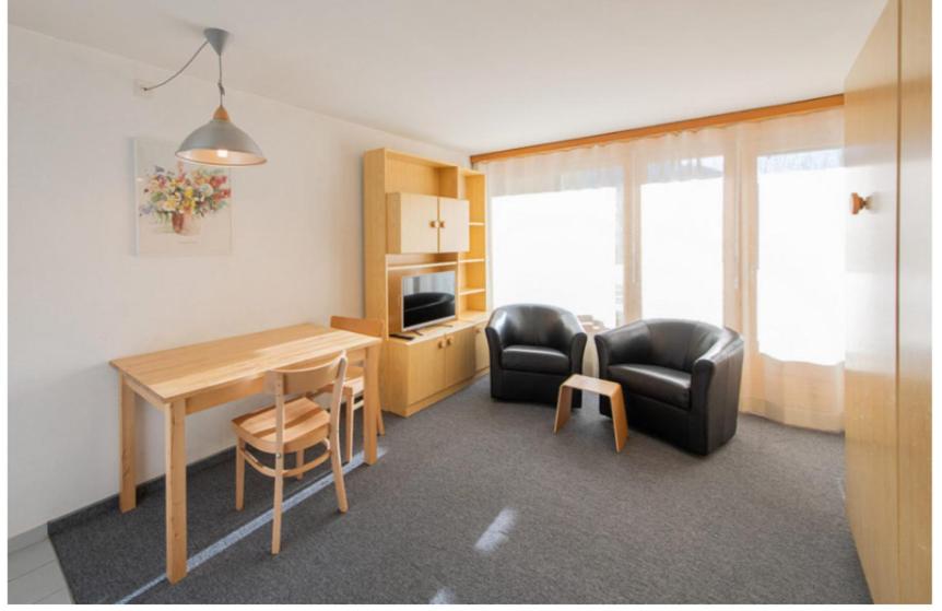 Apartment photo 2