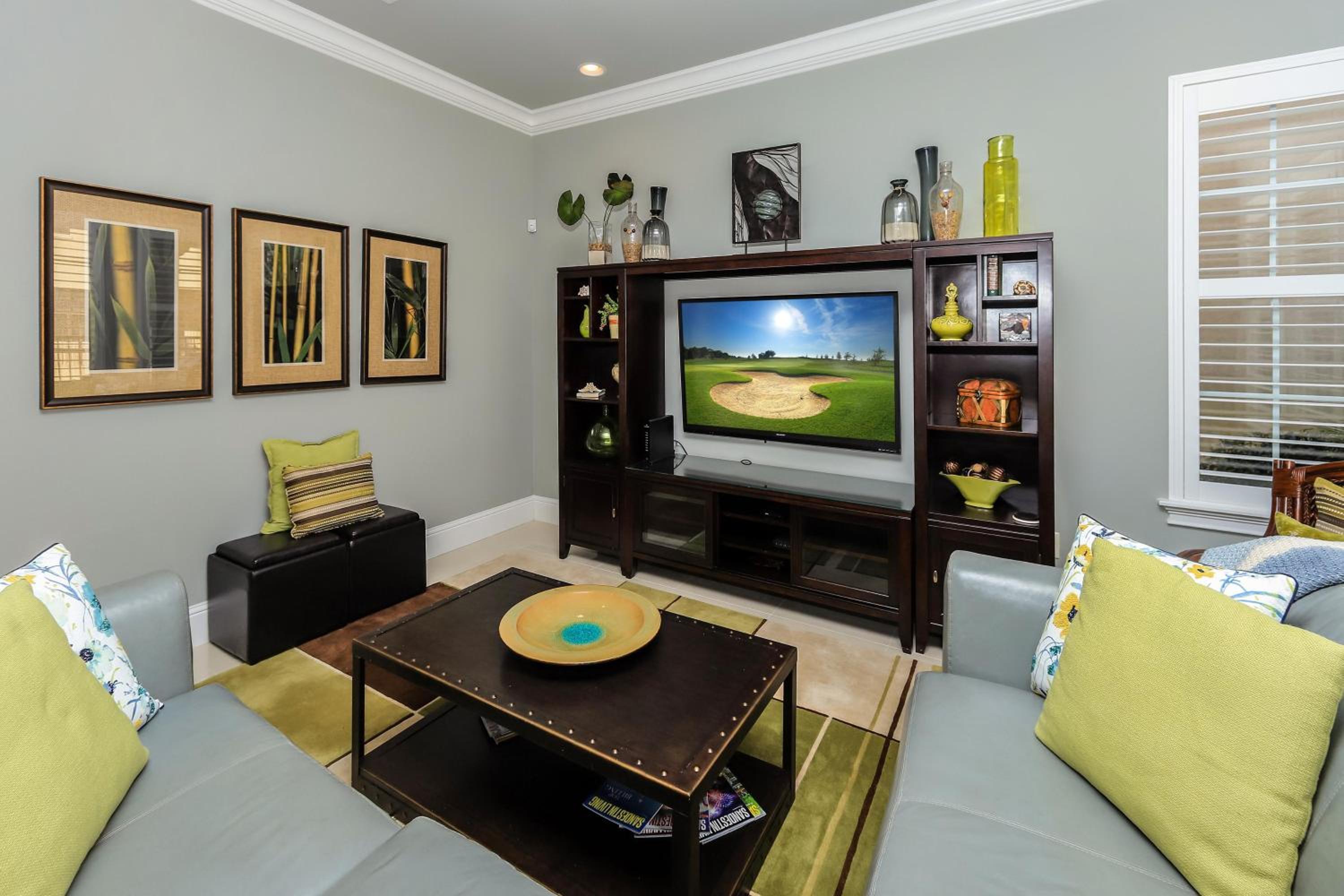 Four-Bedroom House photo 2