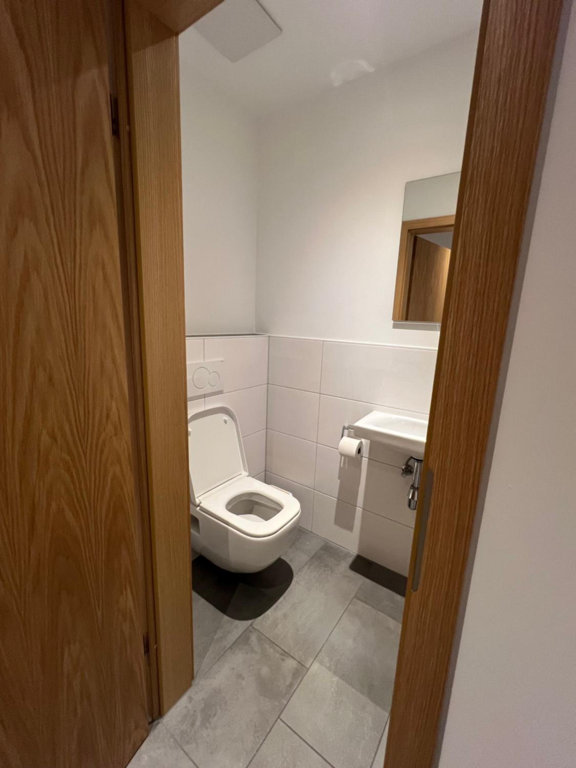 Double Room with Shared Bathroom photo 3