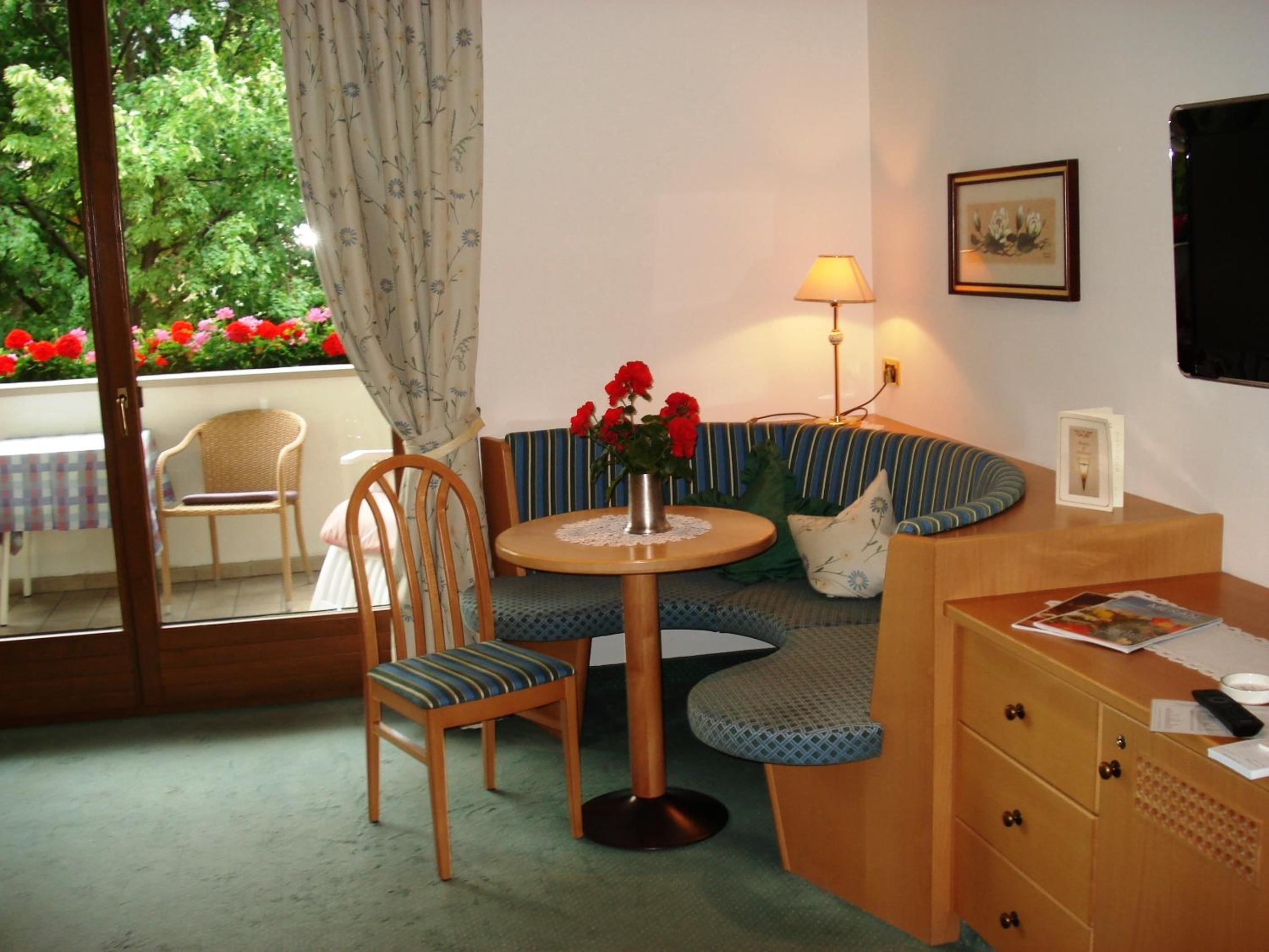 Deluxe Double Room with Balcony - Photo 2