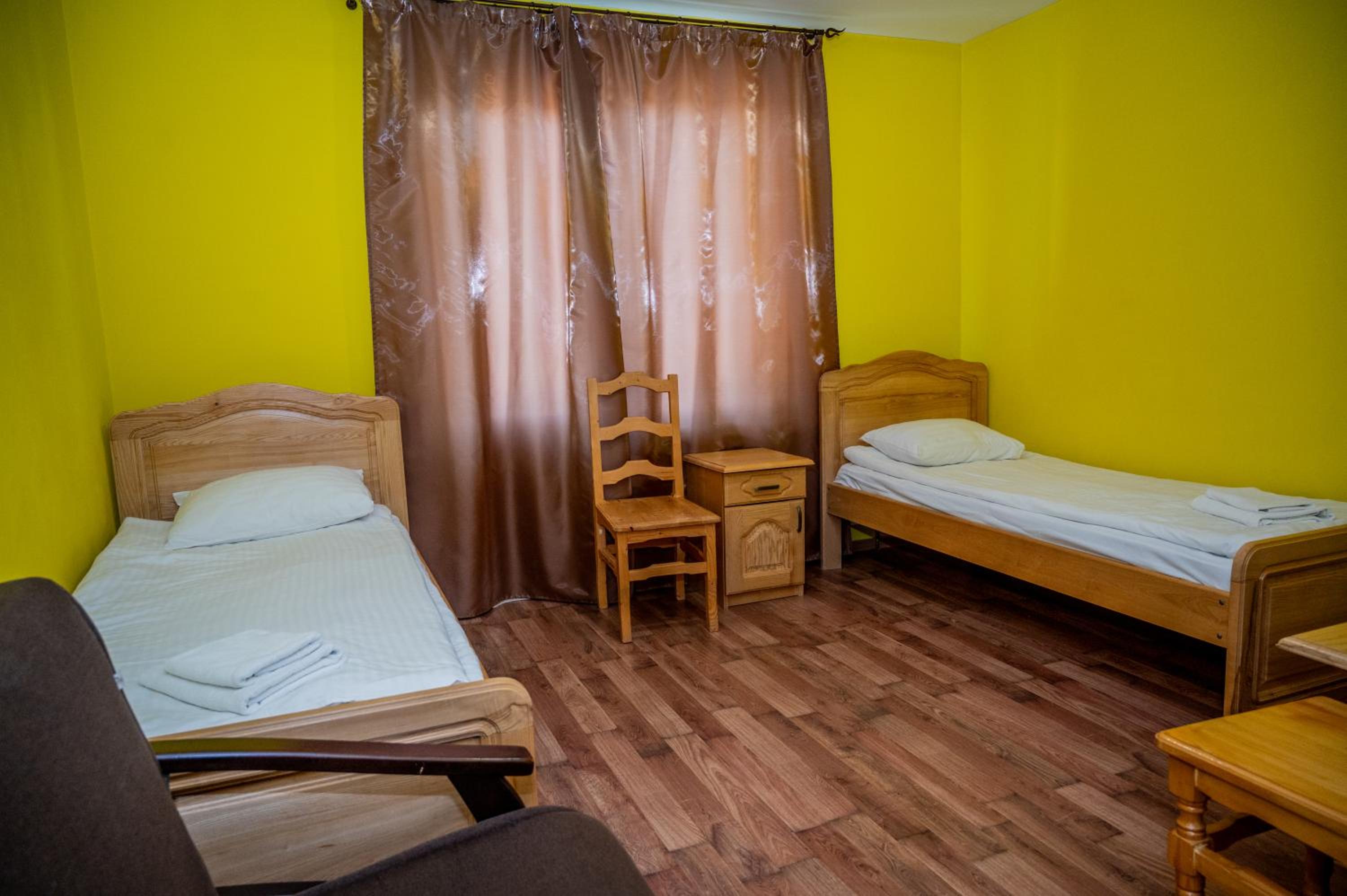 Large Twin Room photo 1