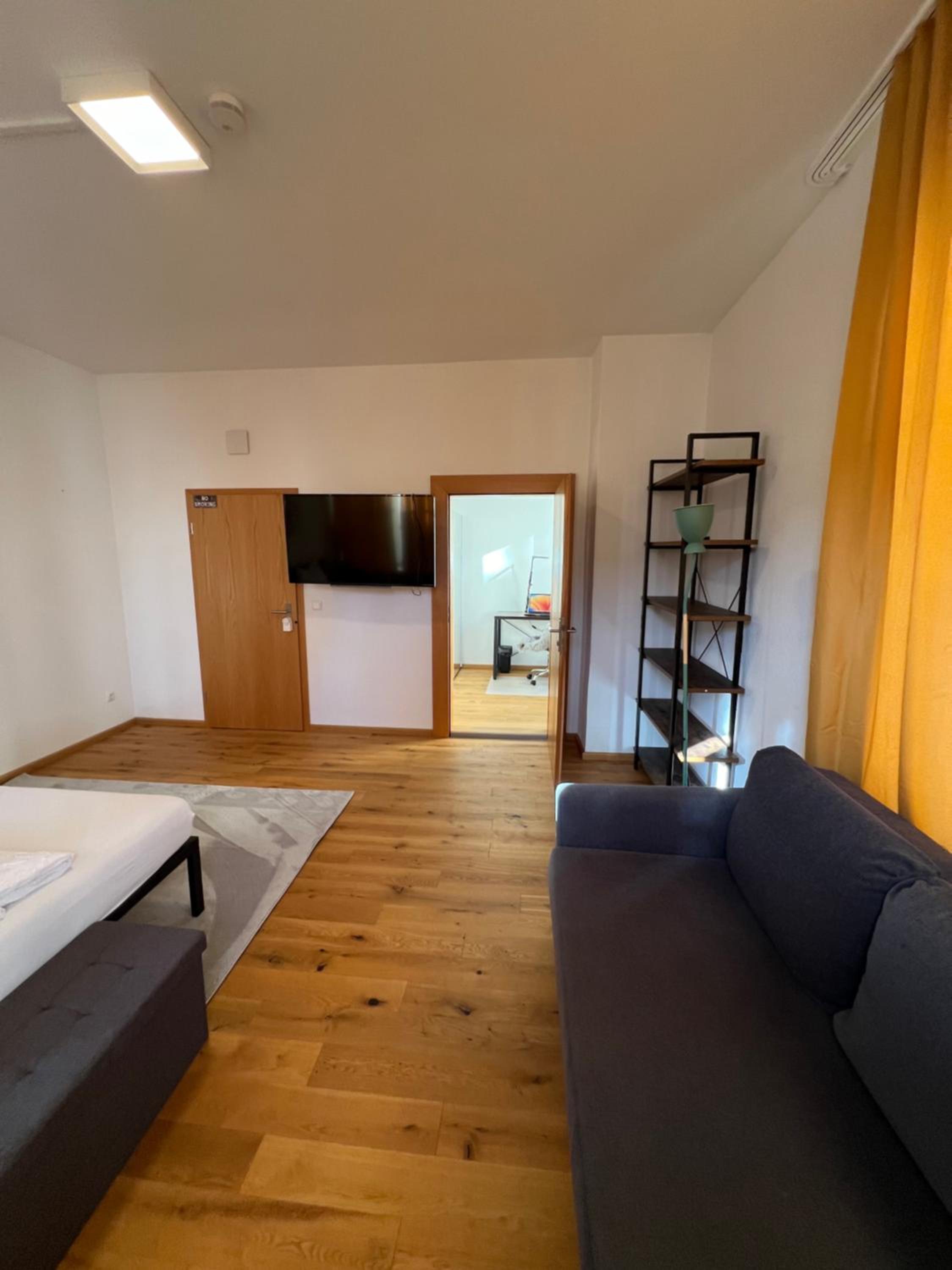 Quadruple Room with Shared Bathroom photo 2