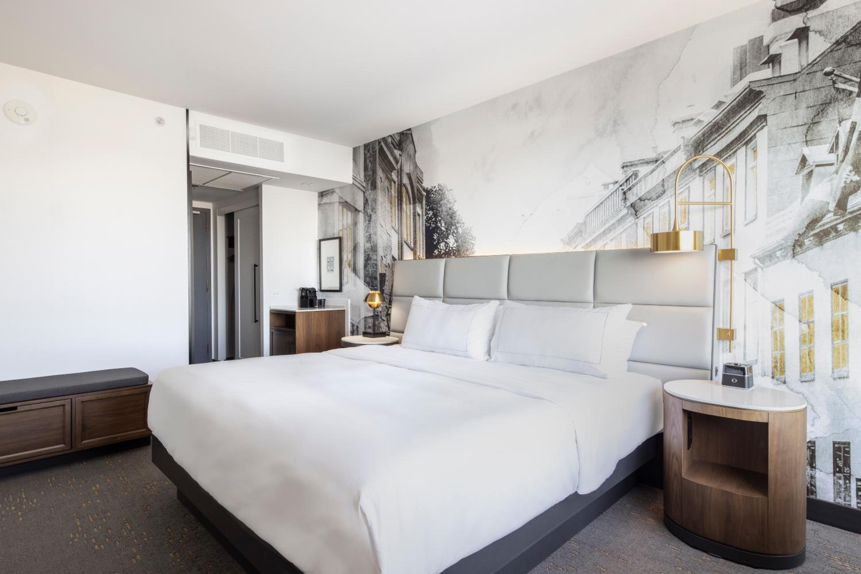 Executive King Room - Photo 2