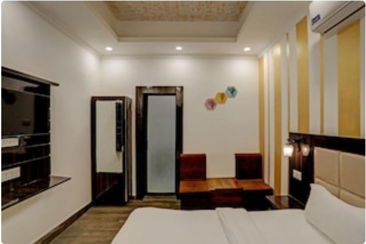 Deluxe Double Room photo 3