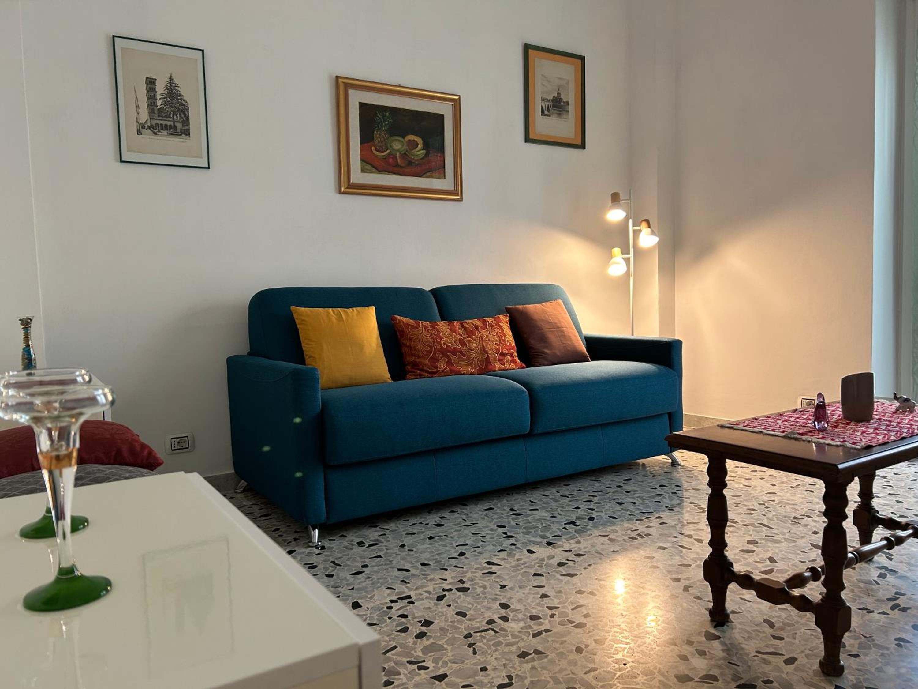 One-Bedroom Apartment