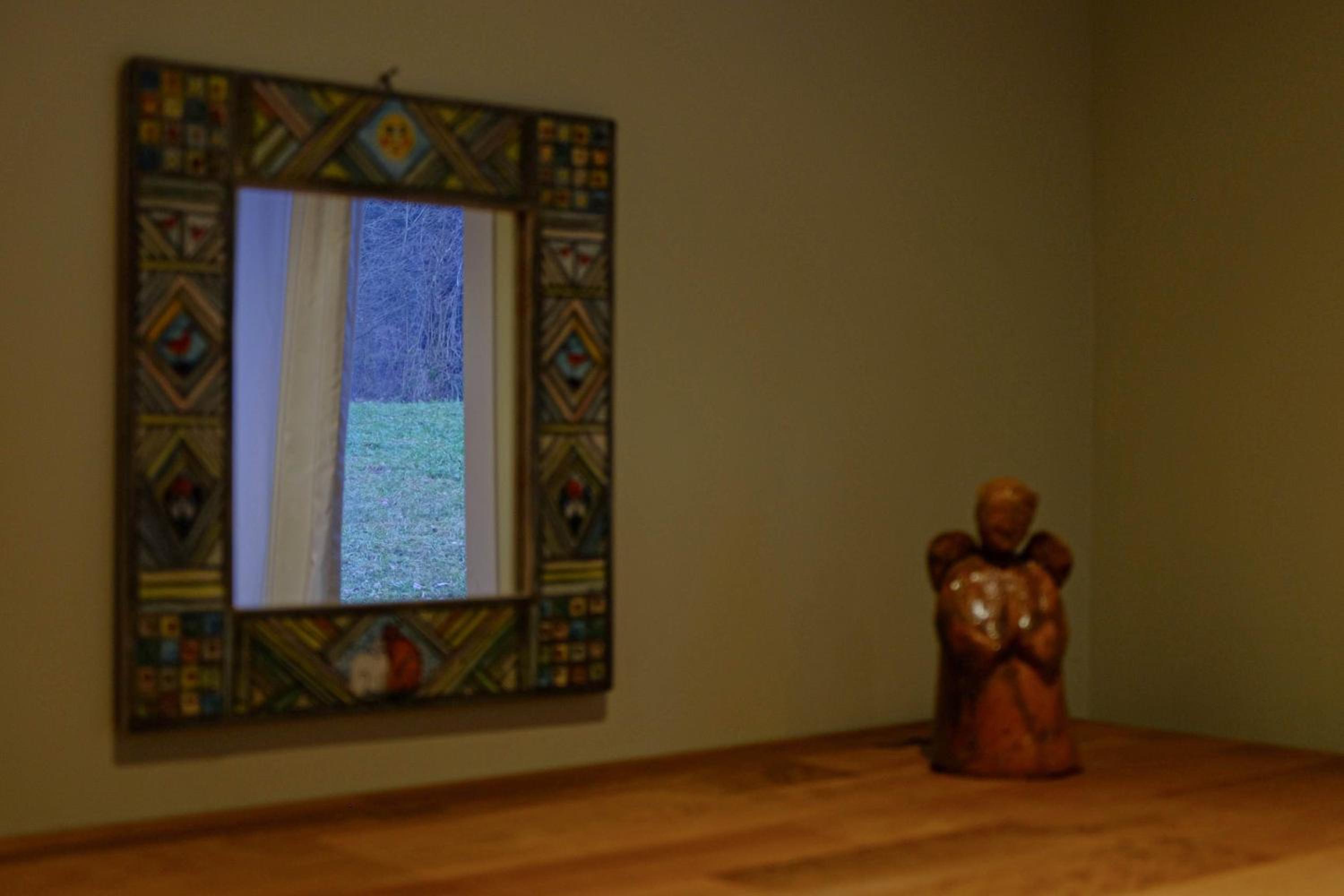 Three-Bedroom Apartment with Terrace - Photo 7