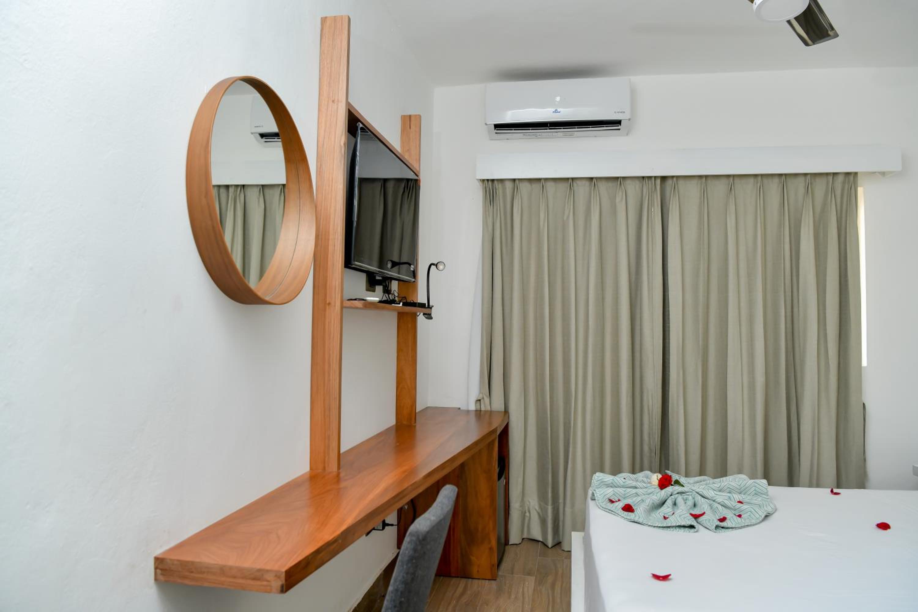 Single Room photo 2