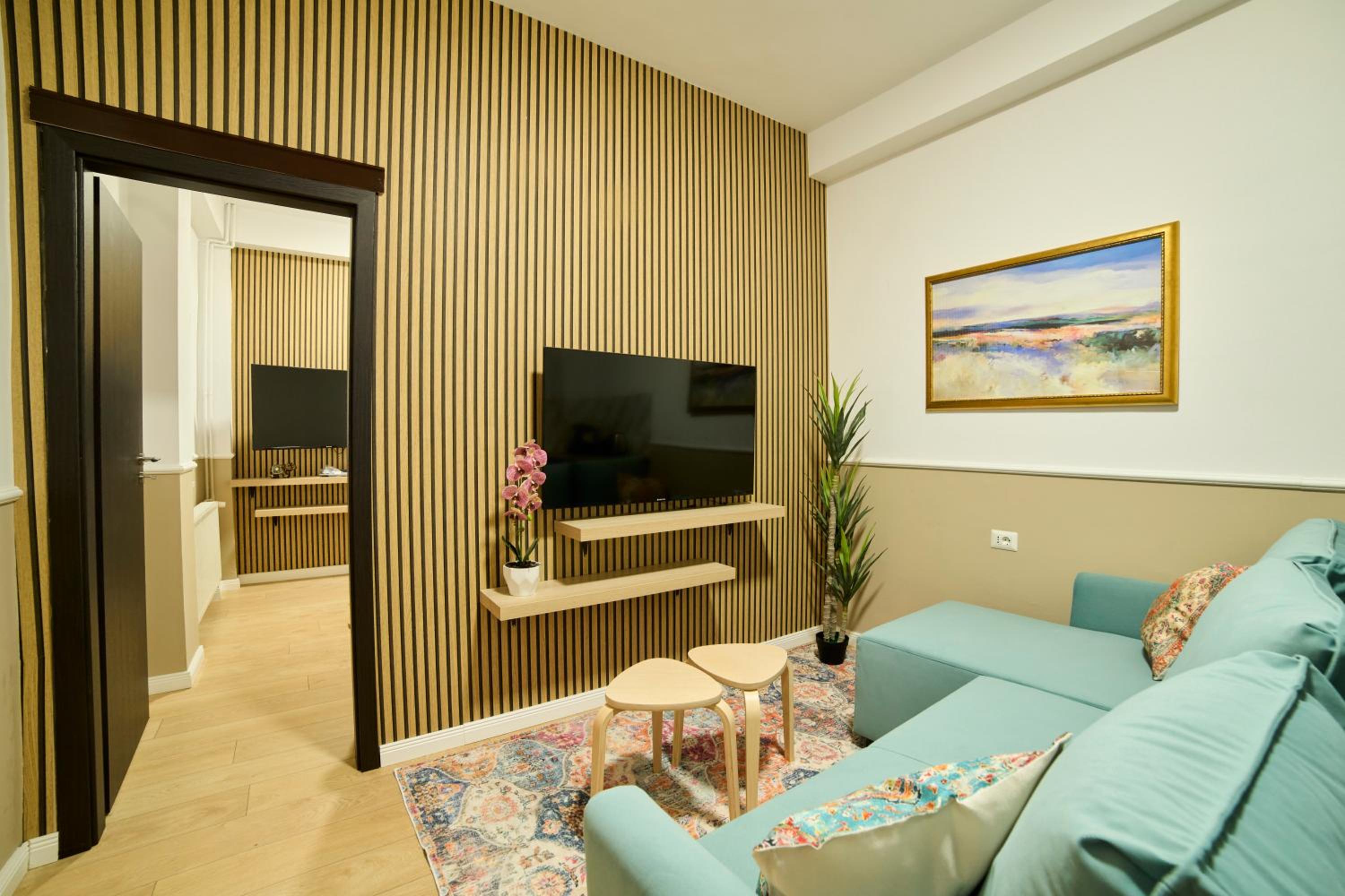 One-Bedroom Apartment photo 3