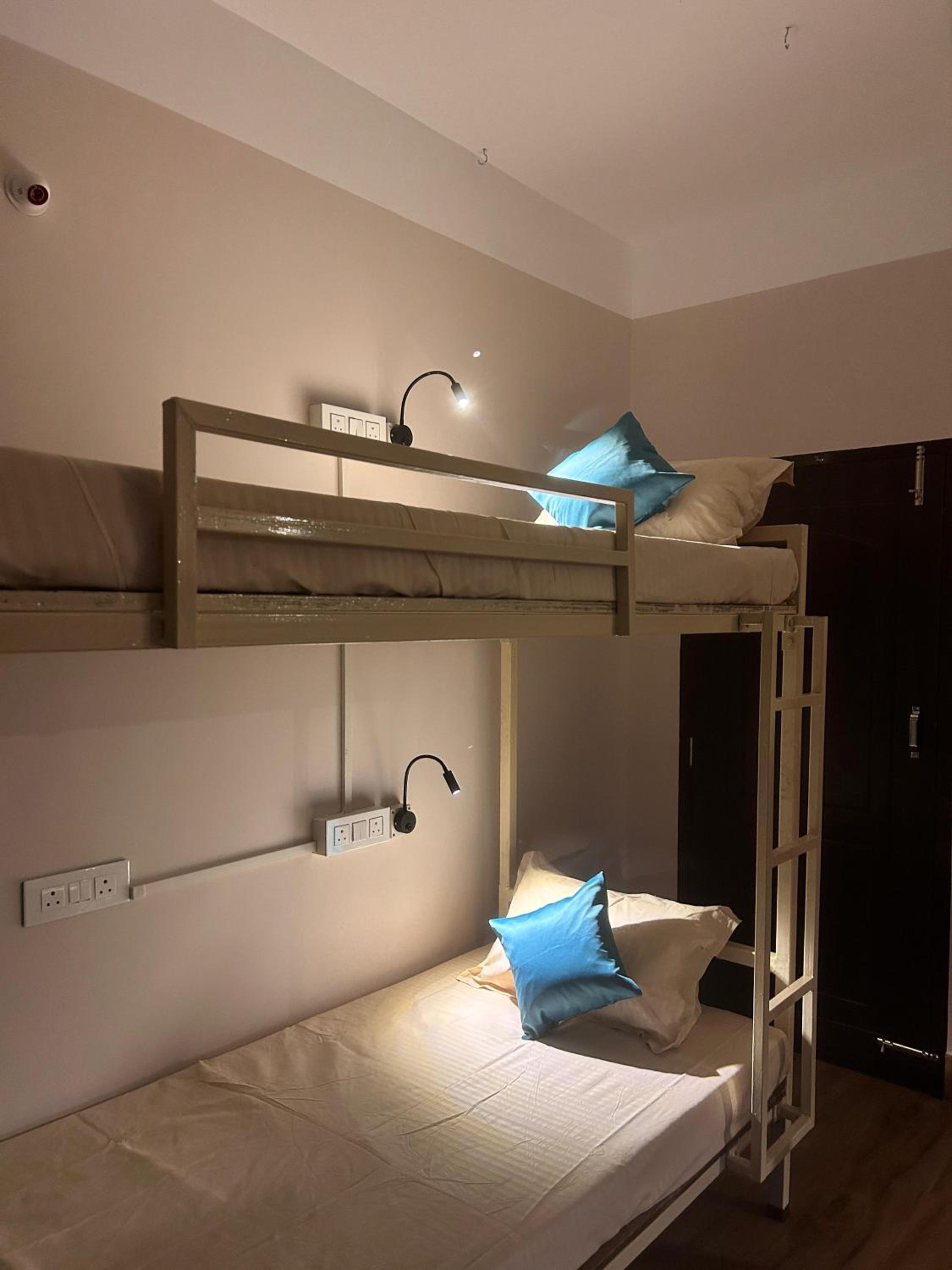 Bed in 6-Bed Mixed Dormitory Room photo 2