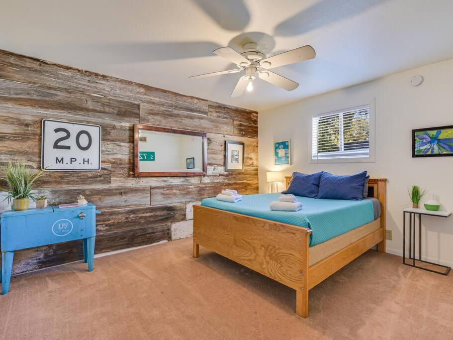 Seven-Bedroom House photo 3