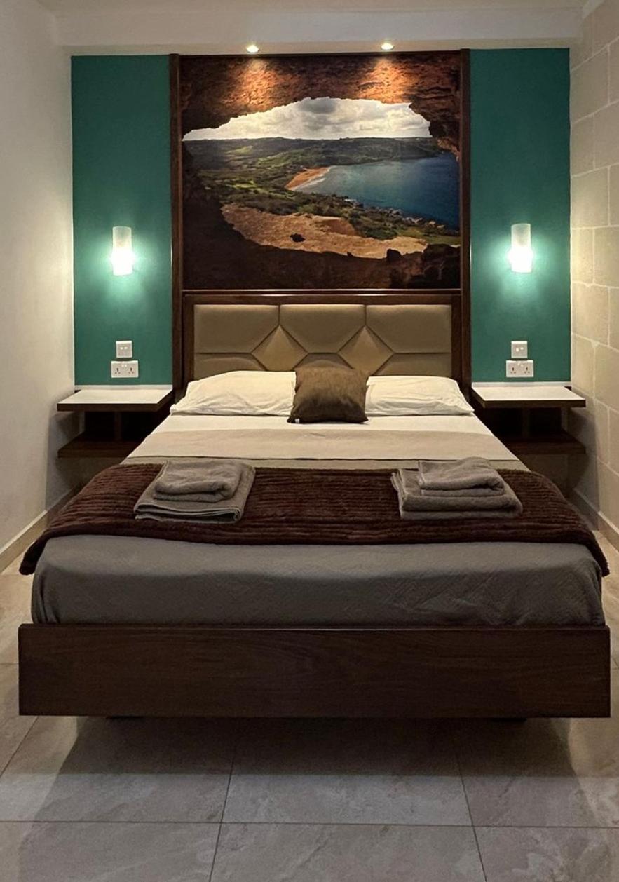 Double Room - Photo 6
