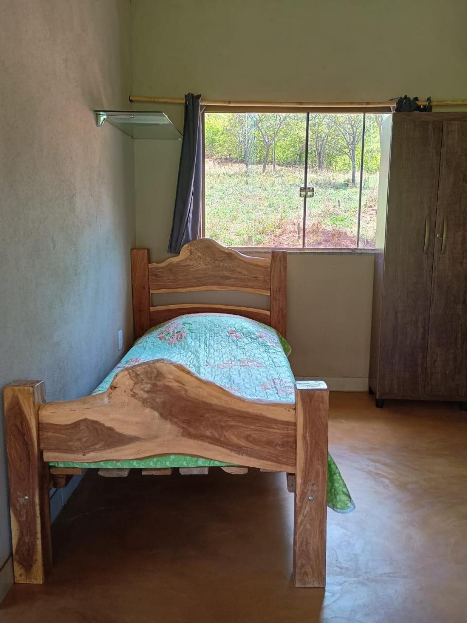 Family Room with Mountain View photo 2