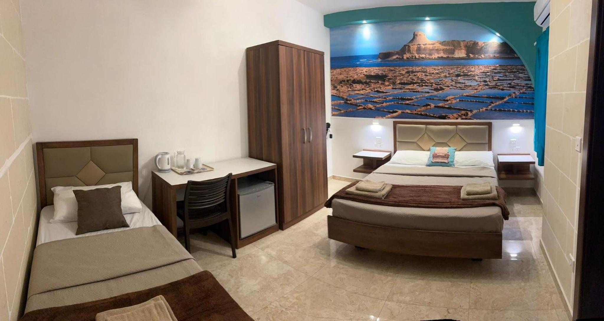 Standard Double Room - Photo 2