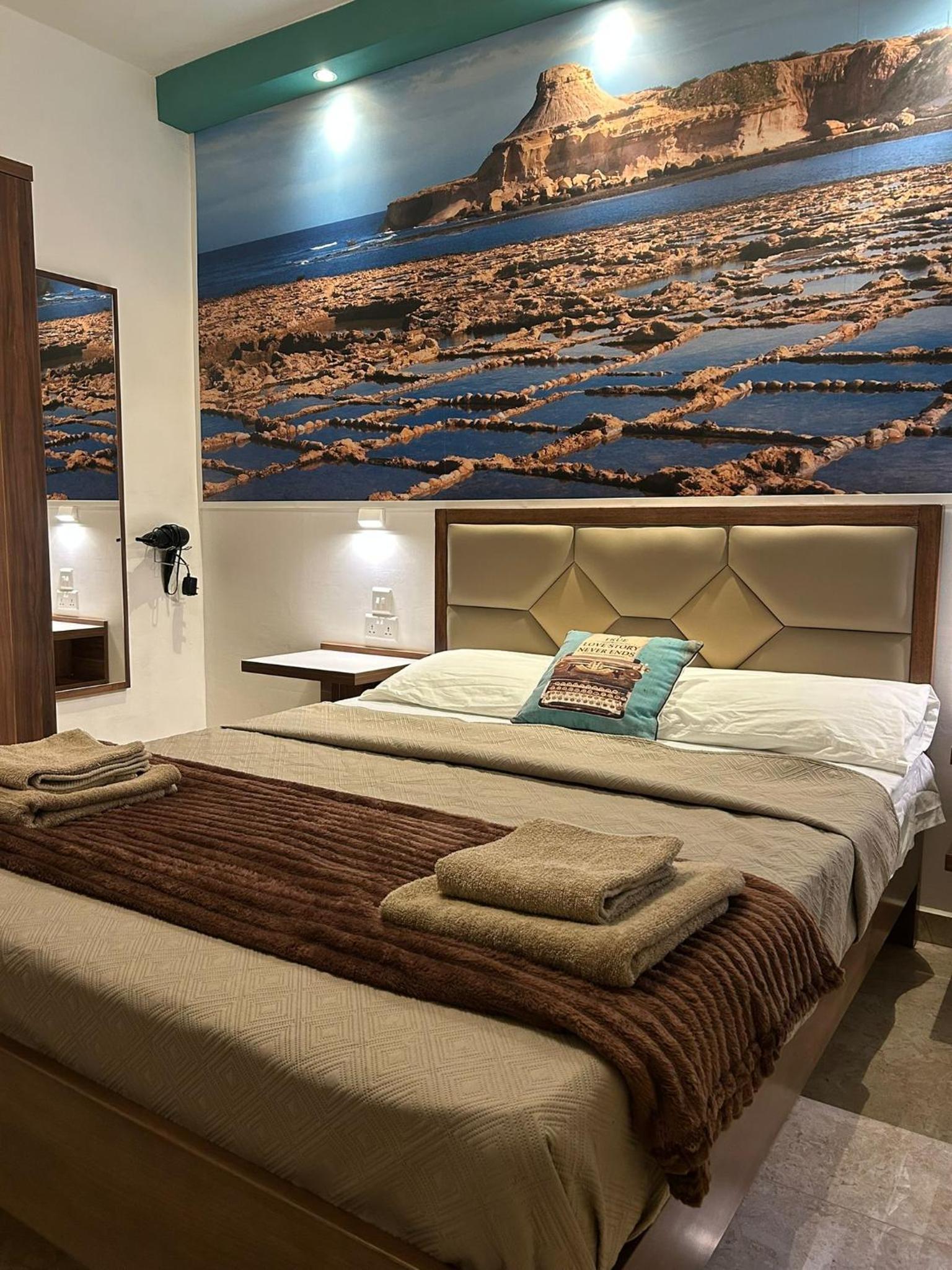 Standard Double Room - Photo 7