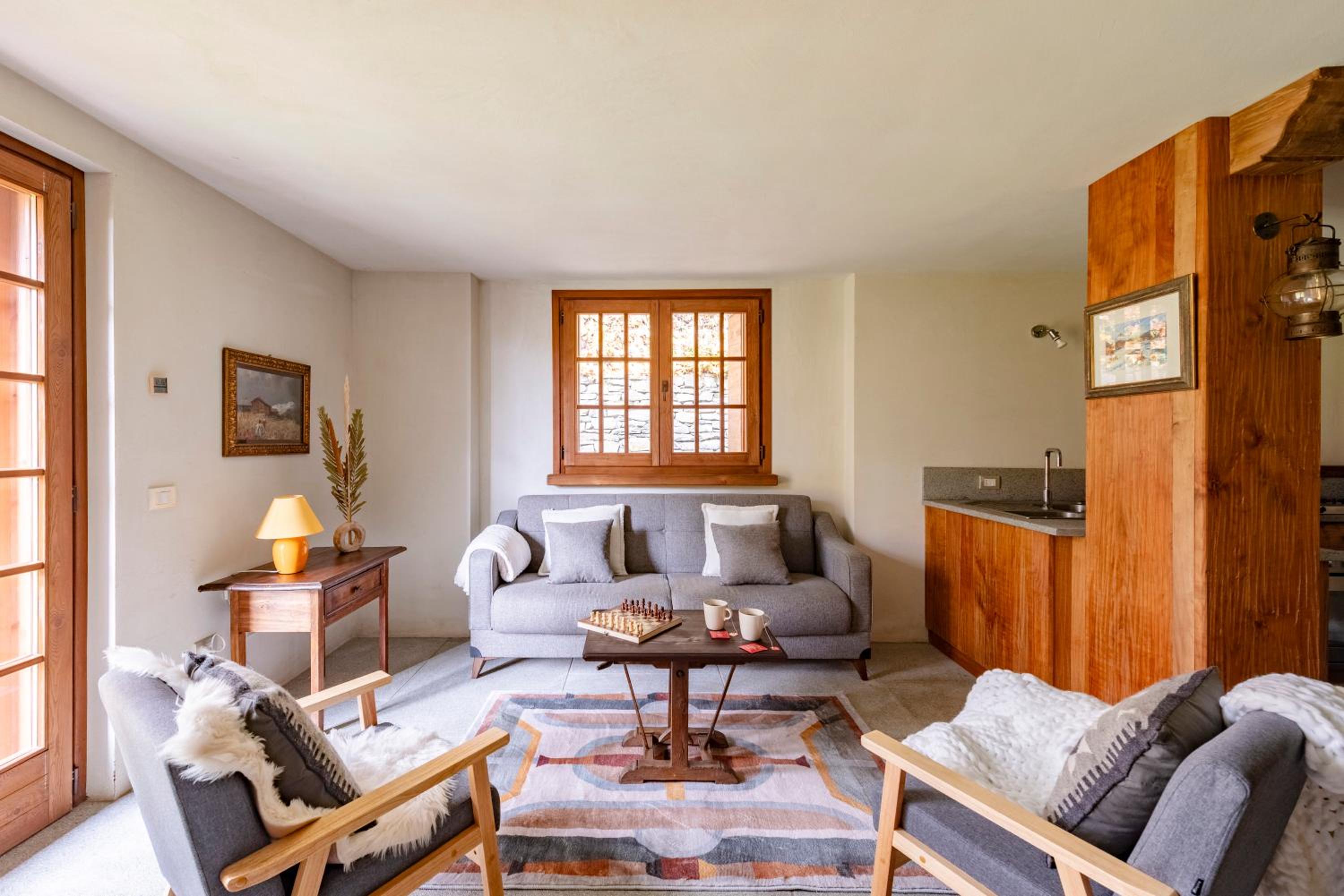 Two-Bedroom Deluxe Apartment