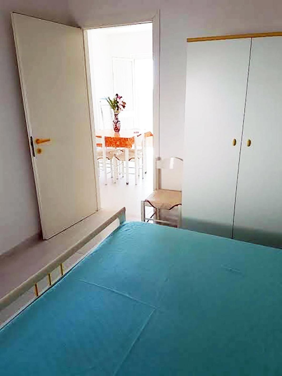 One-Bedroom Standard Apartment - Photo 1