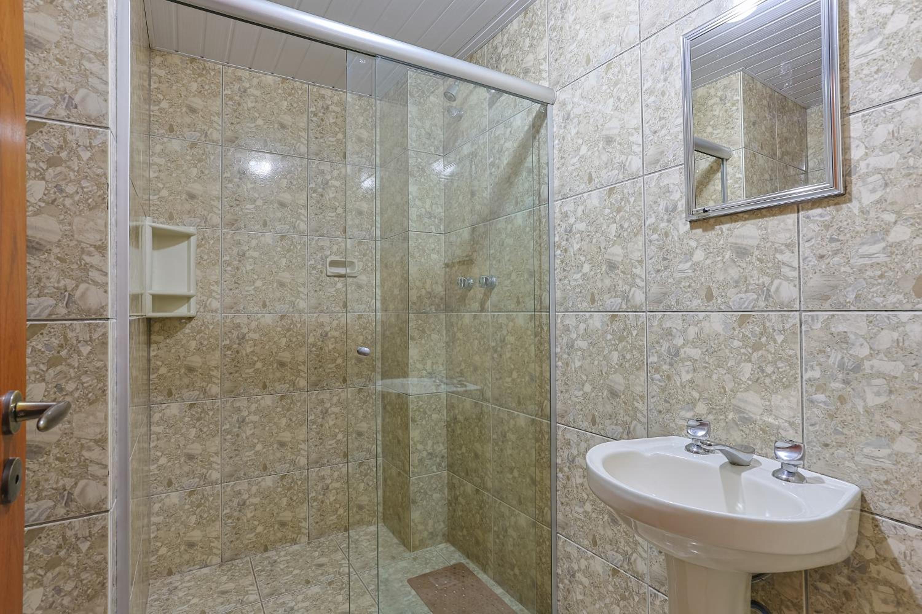 Standard Double Room - Photo 4