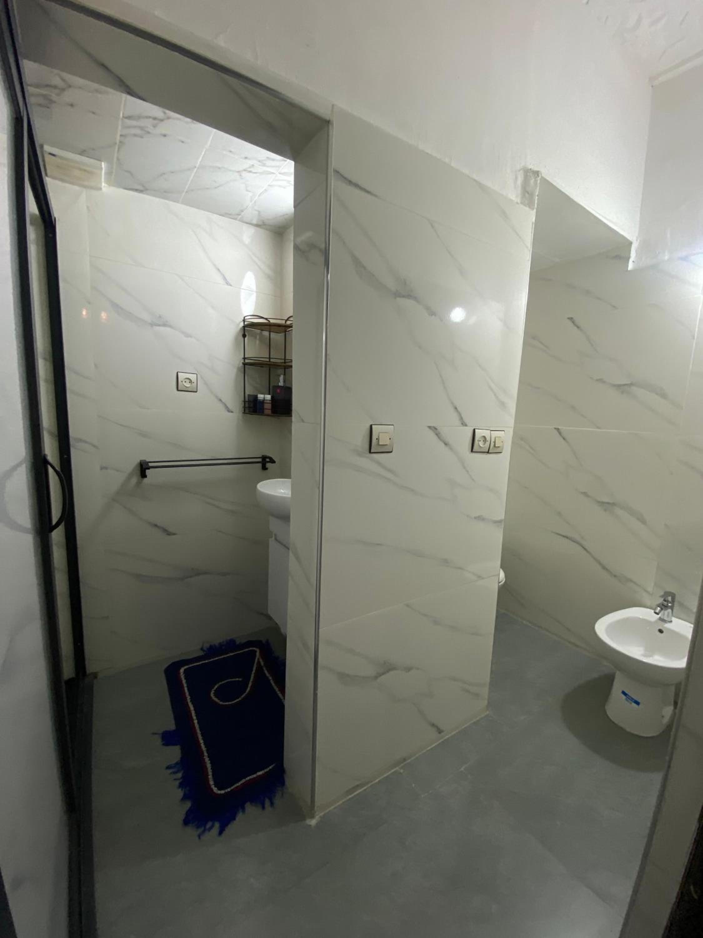 Comfort Triple Room with Shower - Photo 9