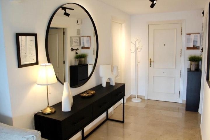 Apartamento con vista a la piscina