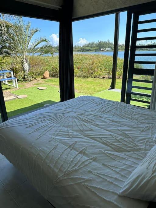 One-Bedroom House photo 1