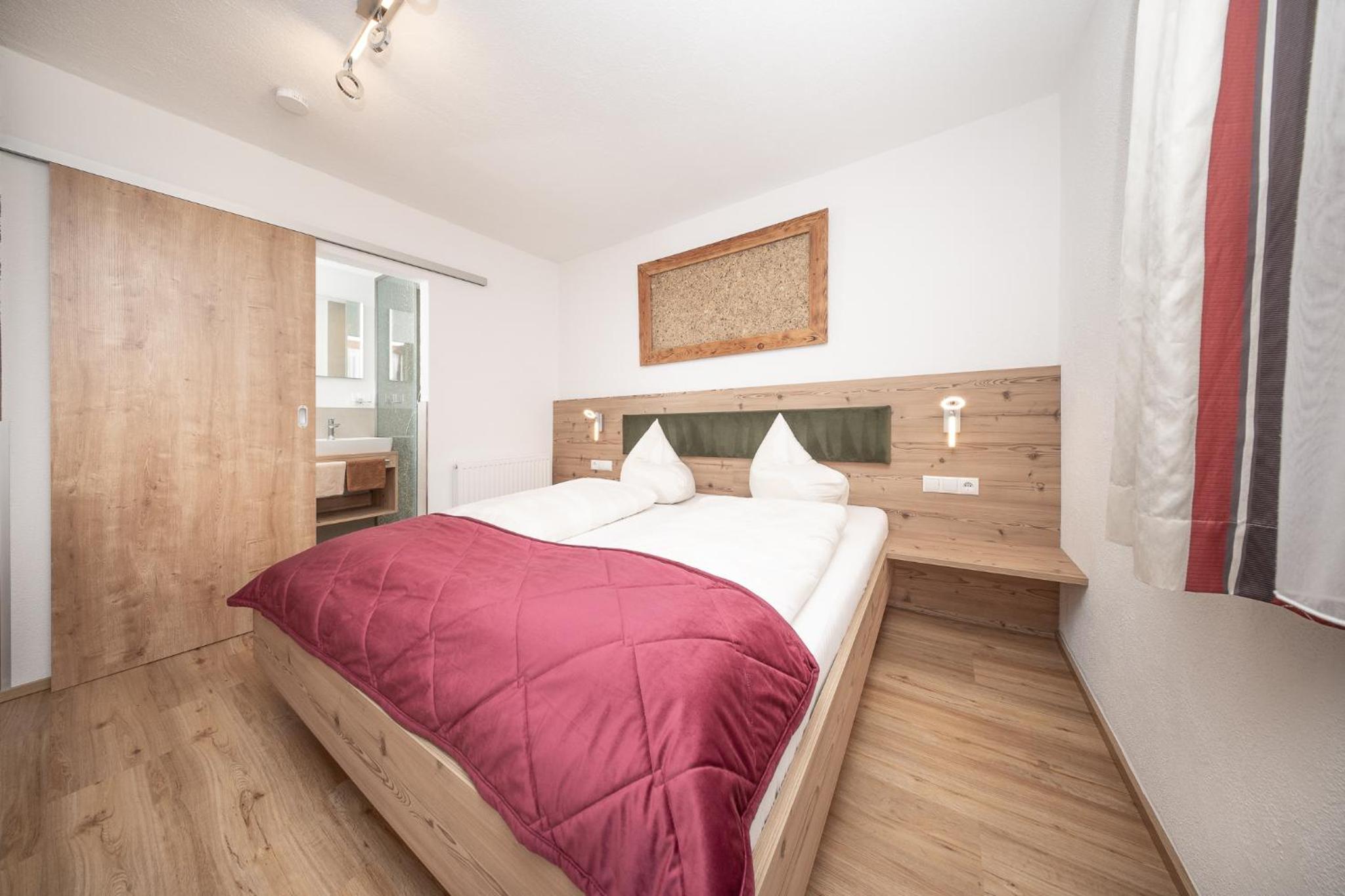 Two-Bedroom Apartment with Sofa Bed photo 1