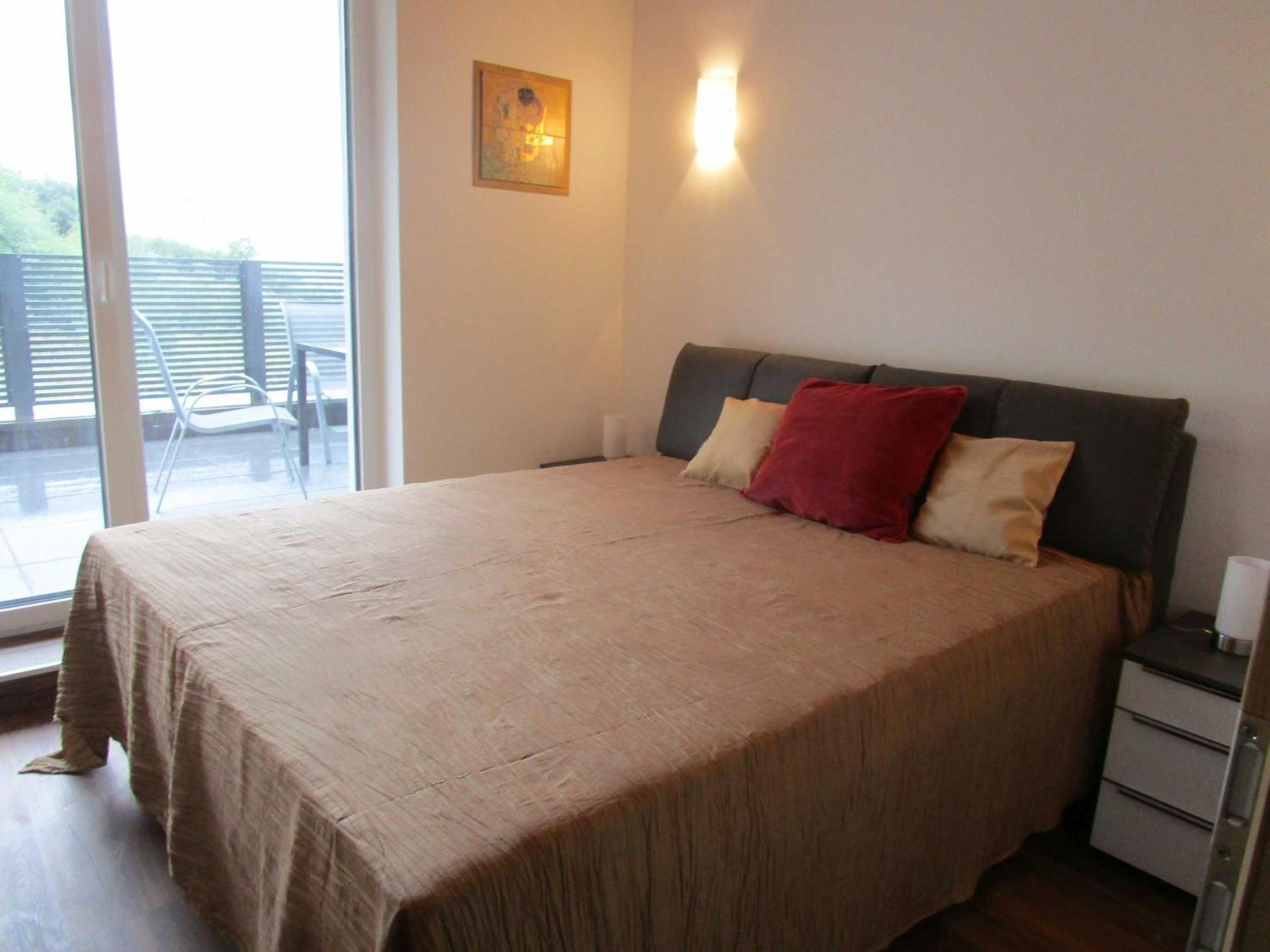 Three-Bedroom Apartment with Mountain View photo 1