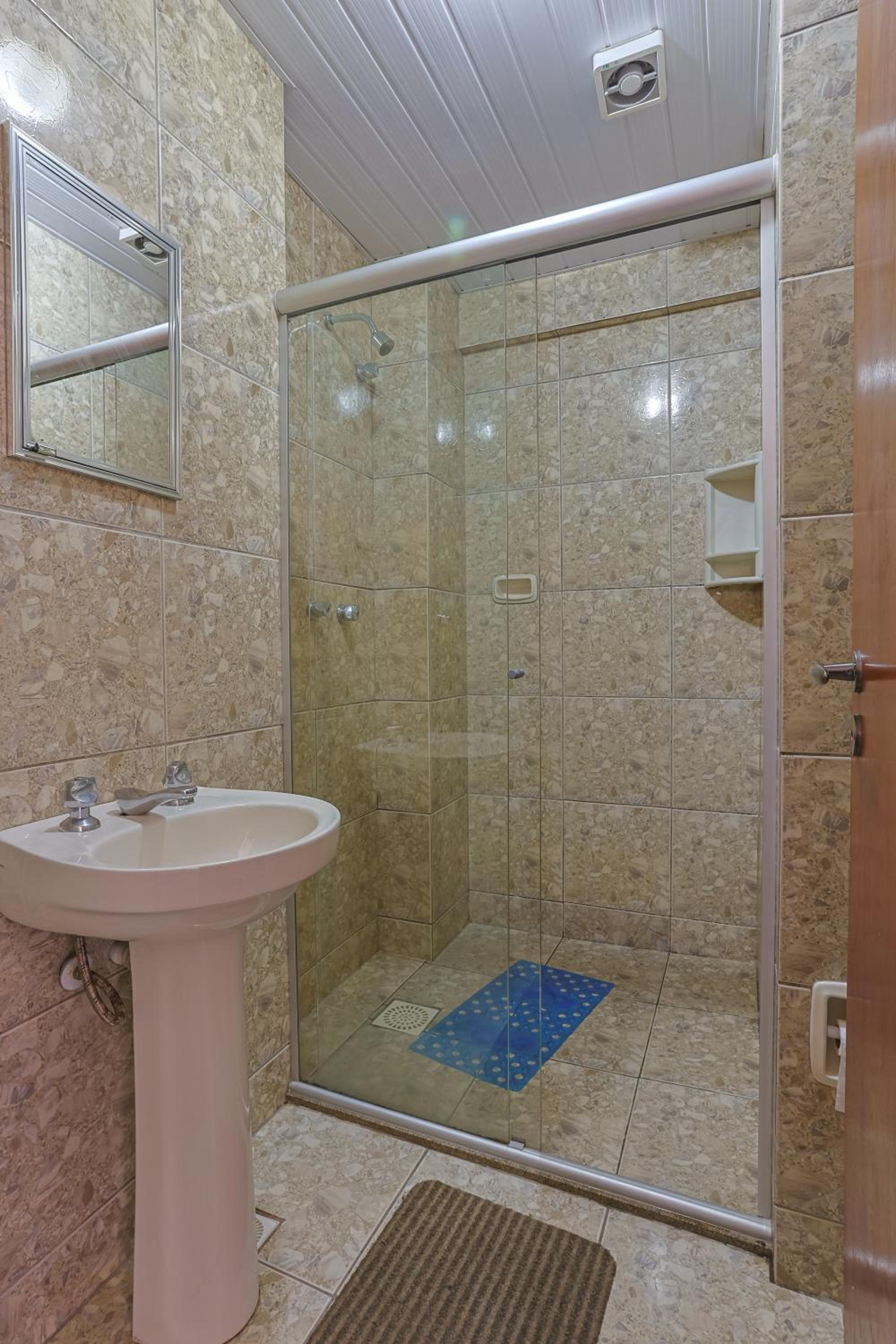 Deluxe Double Room with Balcony - Photo 5