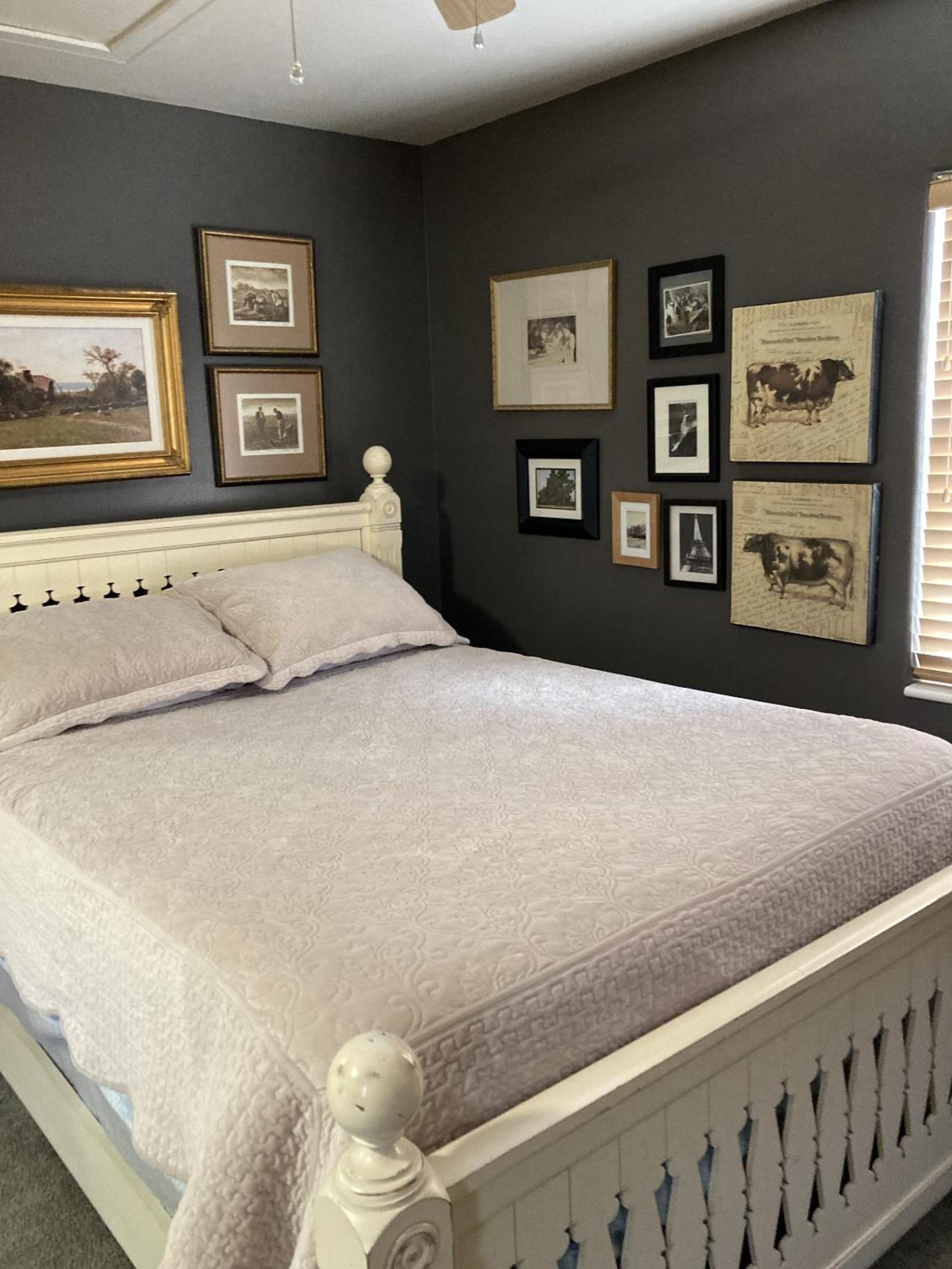 One-Bedroom Cottage - Photo 3