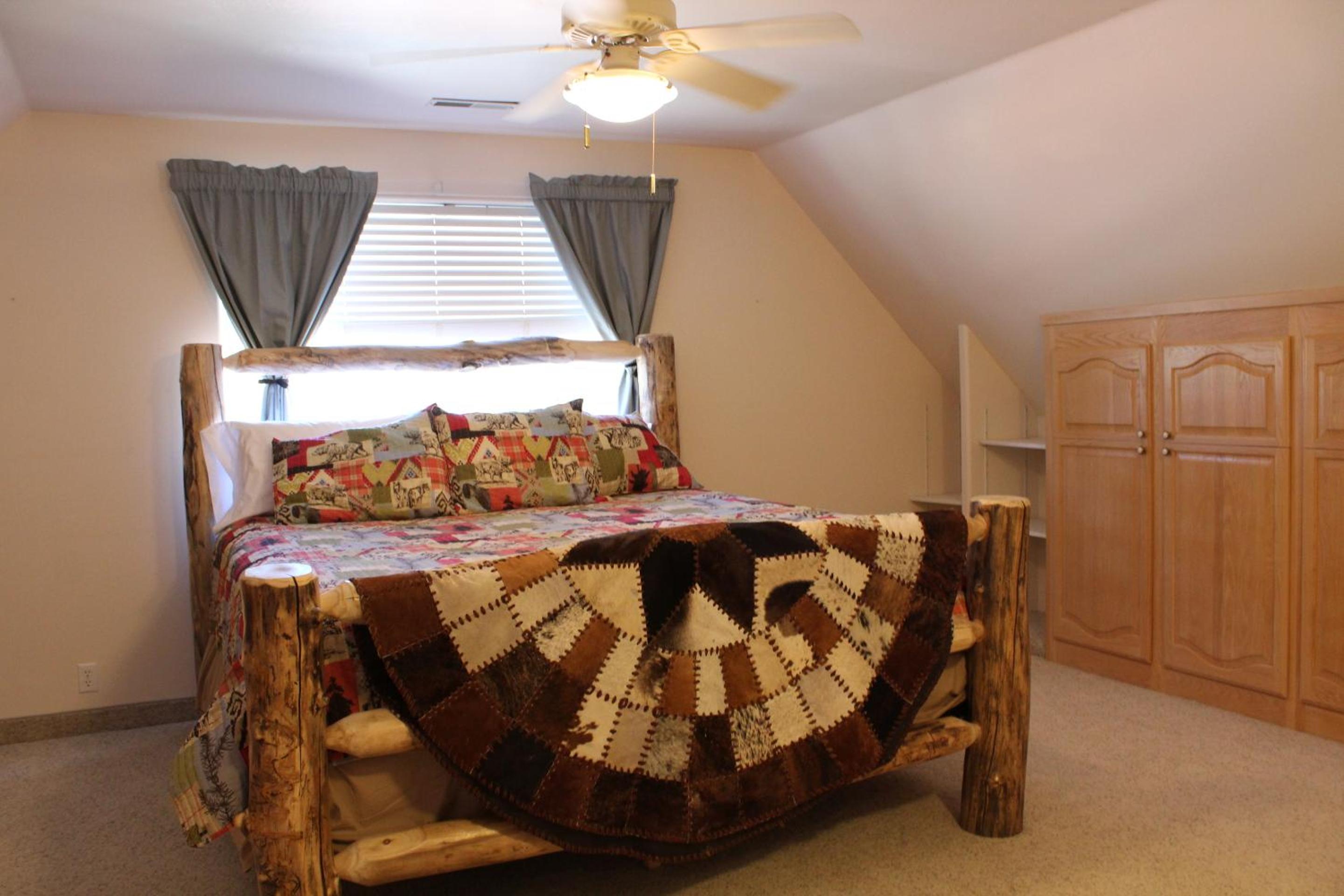 One-Bedroom Apartment - Photo 6