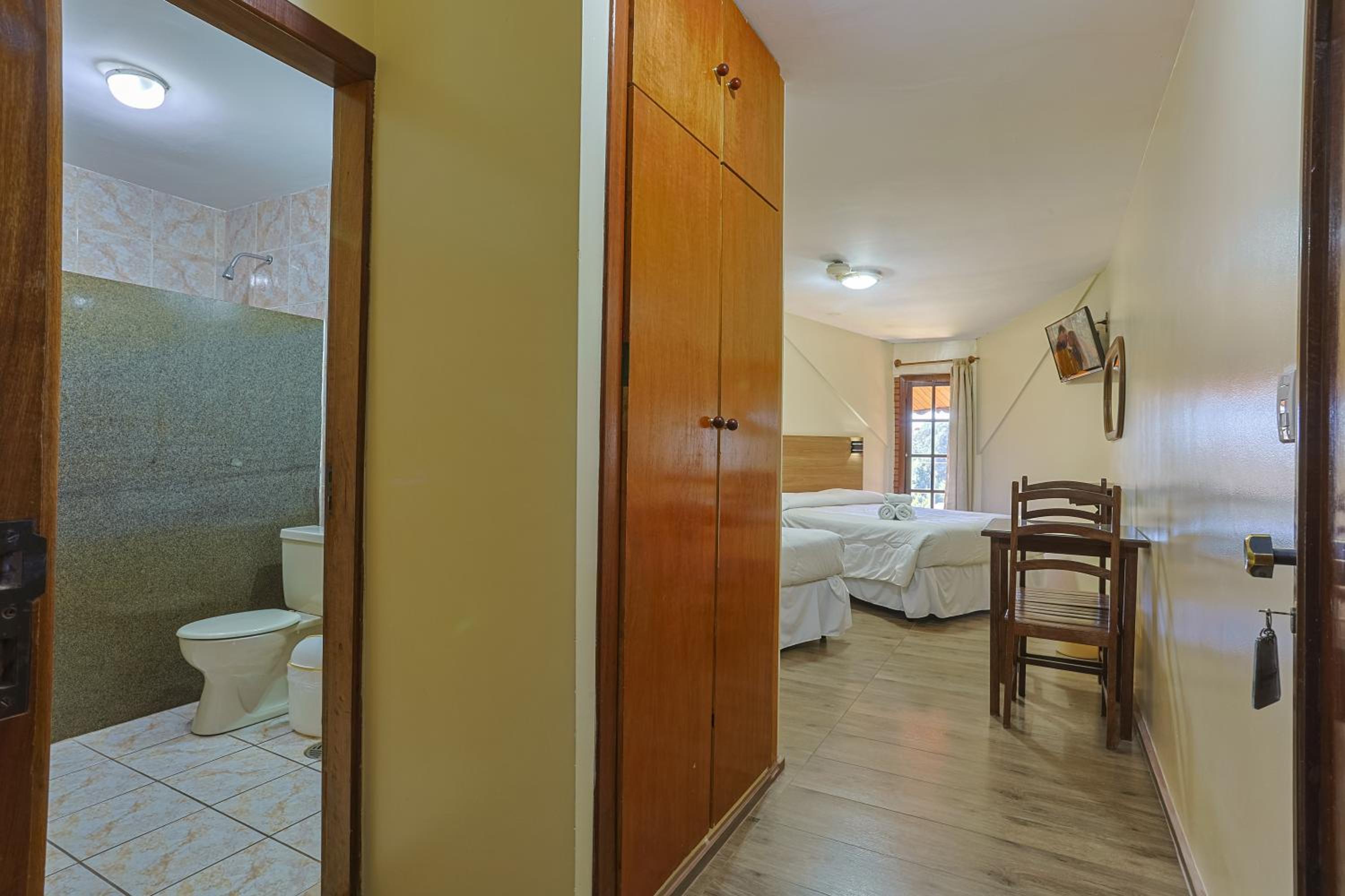 Standard Double Room photo 2