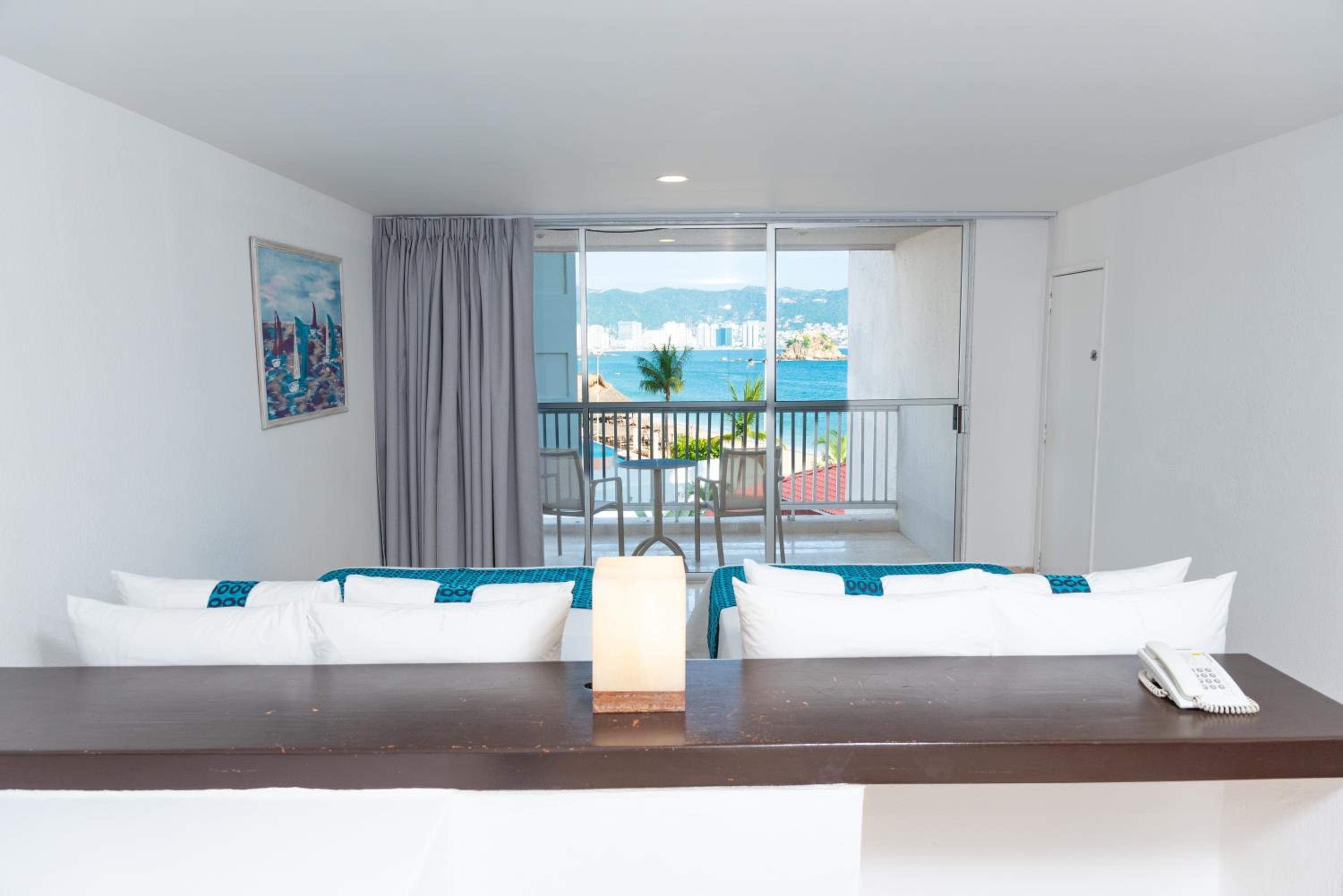  Suite with Two Double Beds - Photo 5