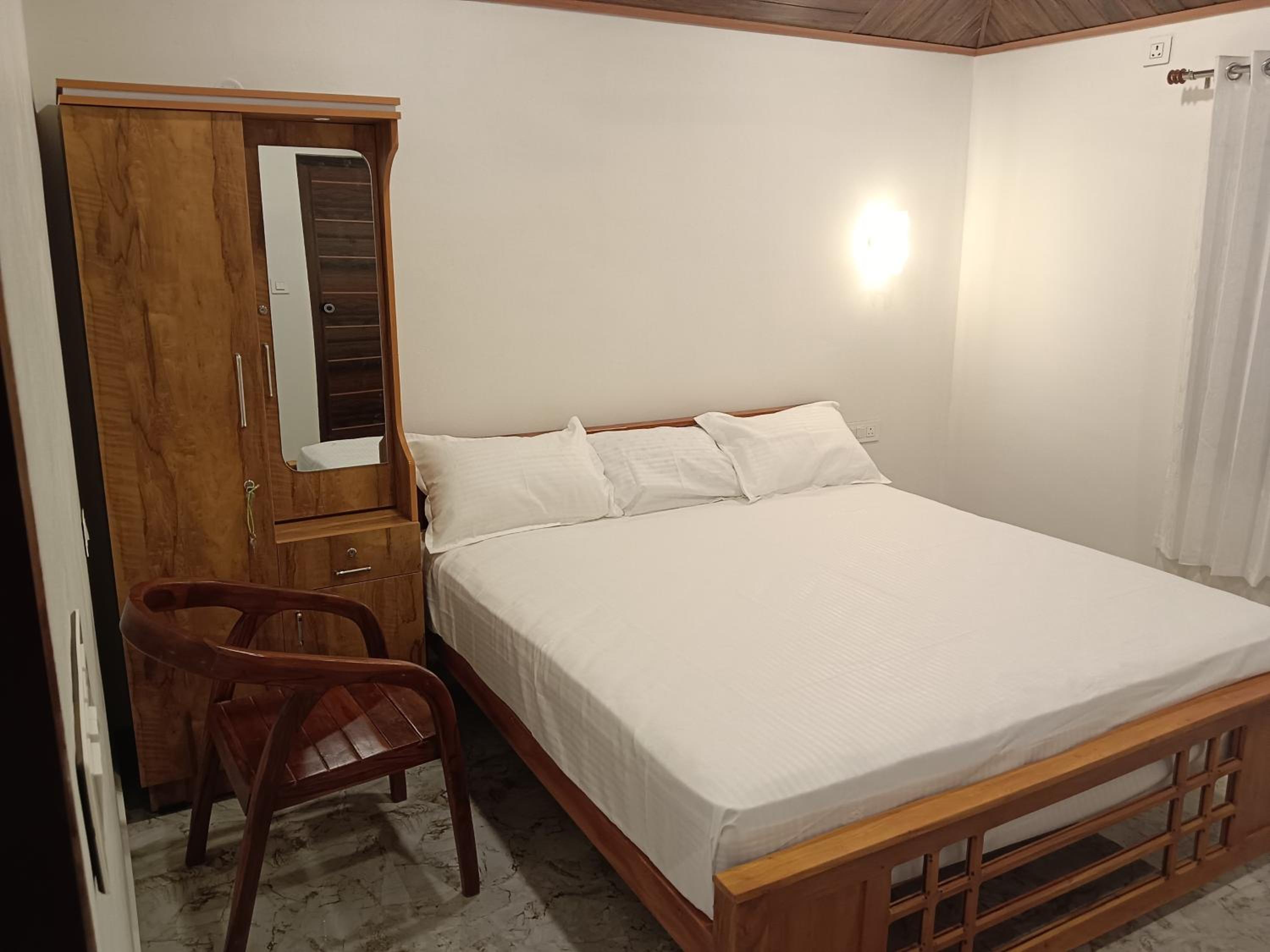 Double Room with Private Bathroom photo 3