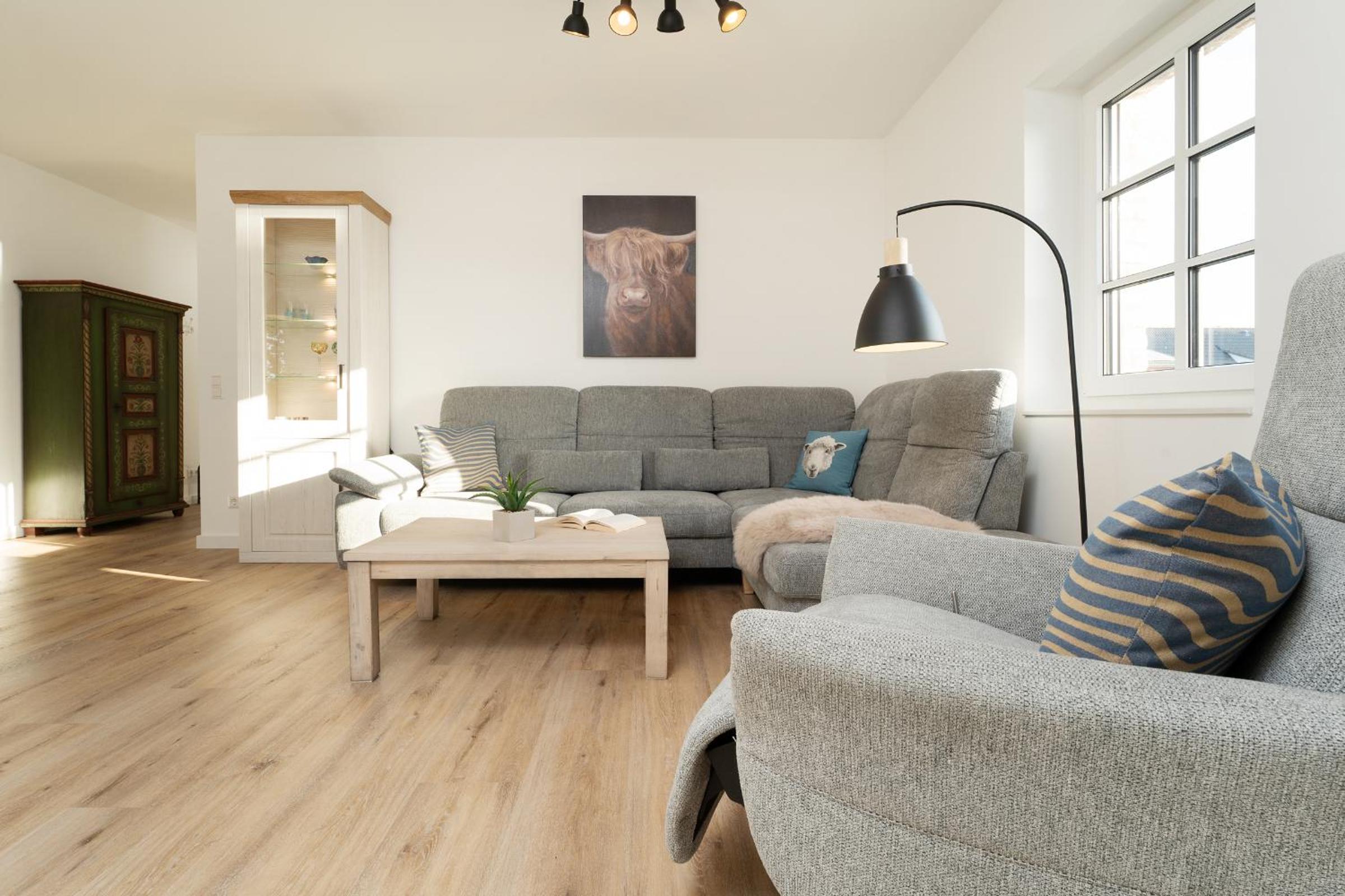 Apartment photo 2