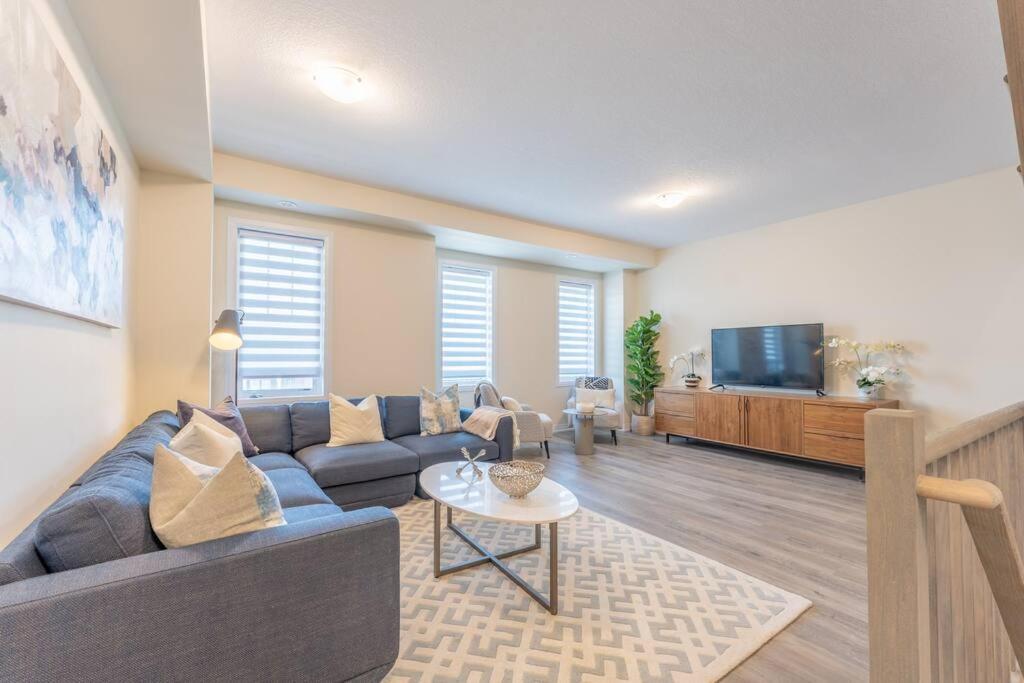 Three-Bedroom House photo 1