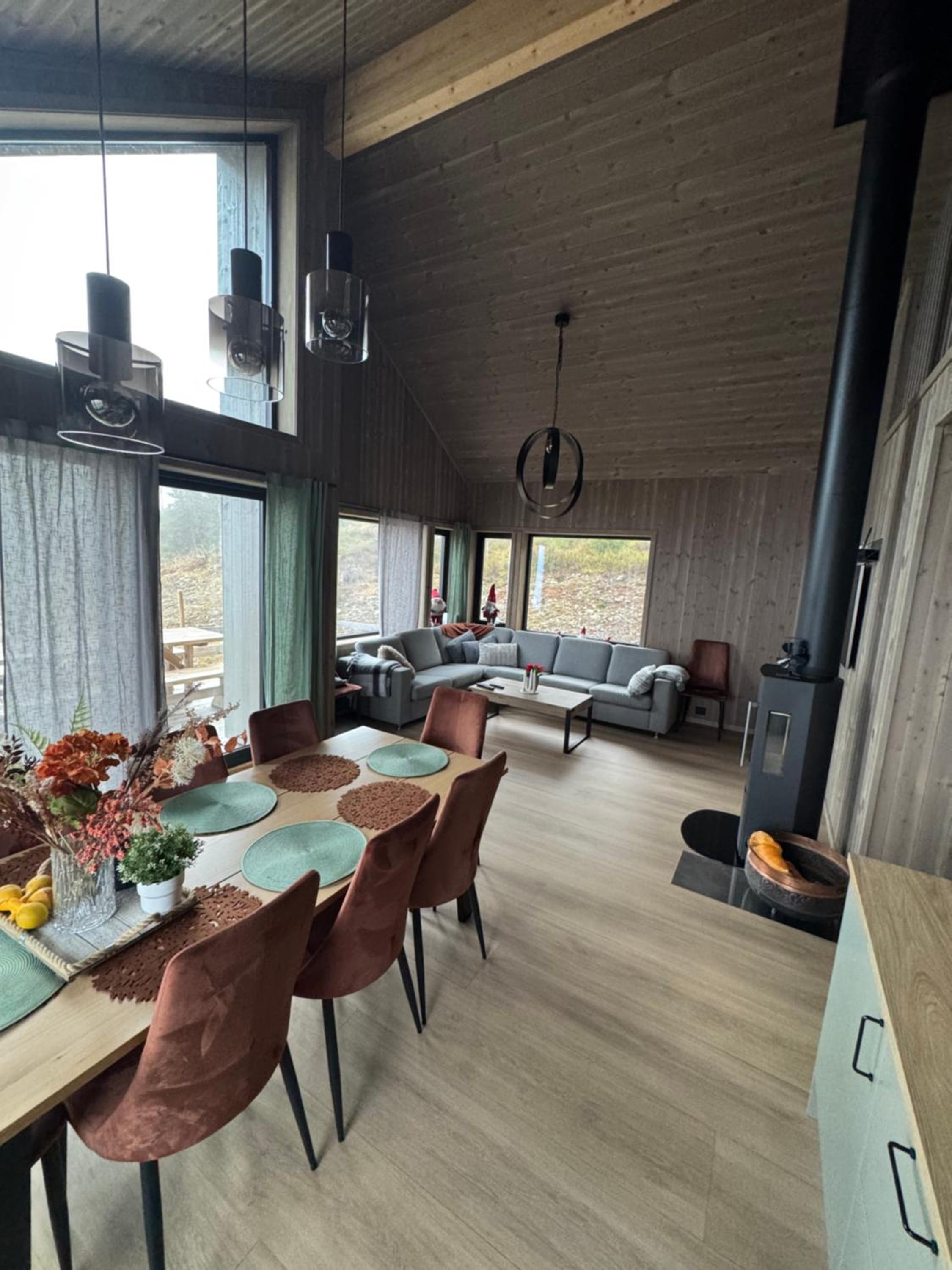 Three-Bedroom Vacation Home  photo 3