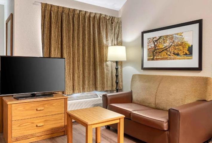 Deluxe Studio with 2 Double Beds - Non-Smoking - Photo 5