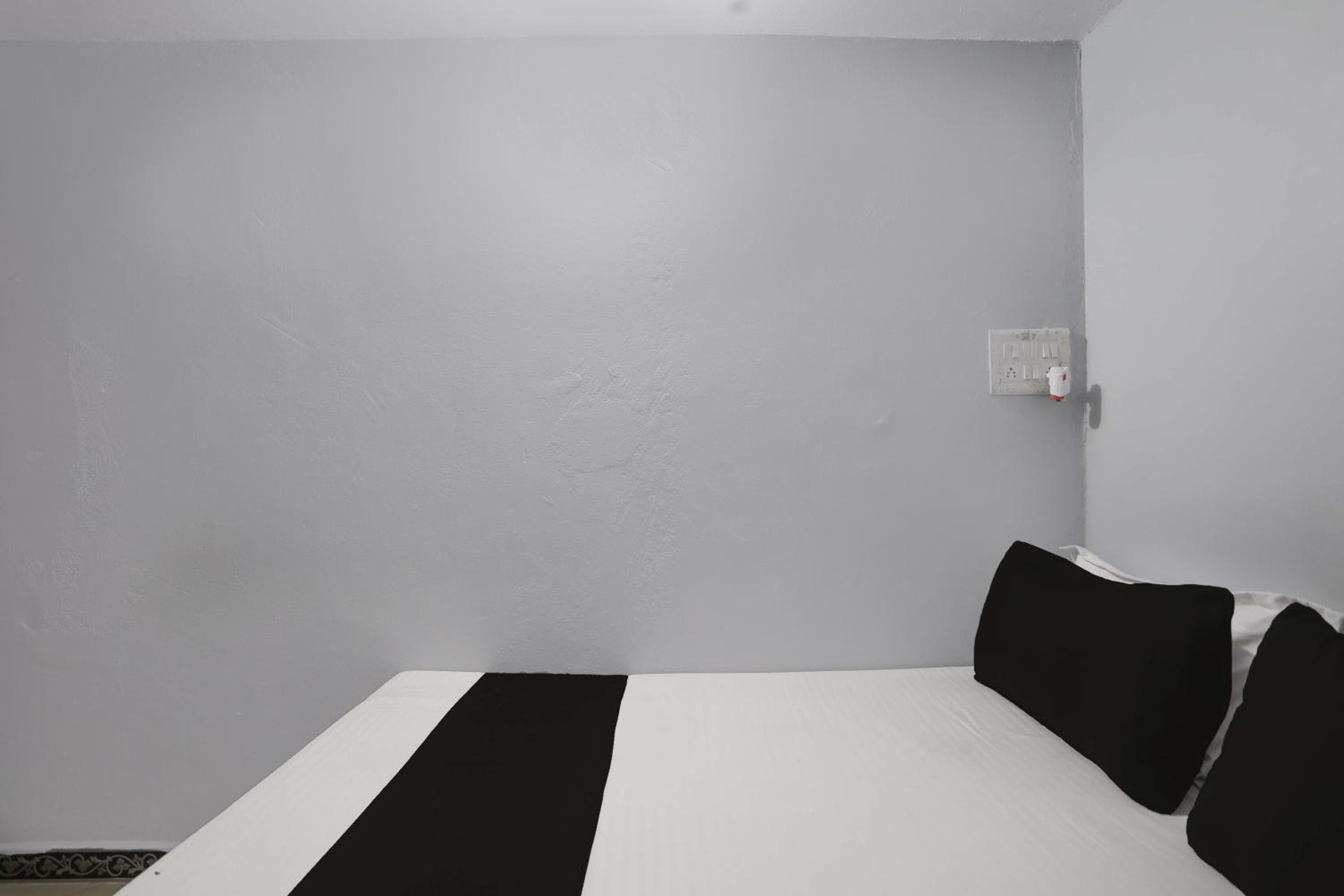 Classic Triple Room photo 2