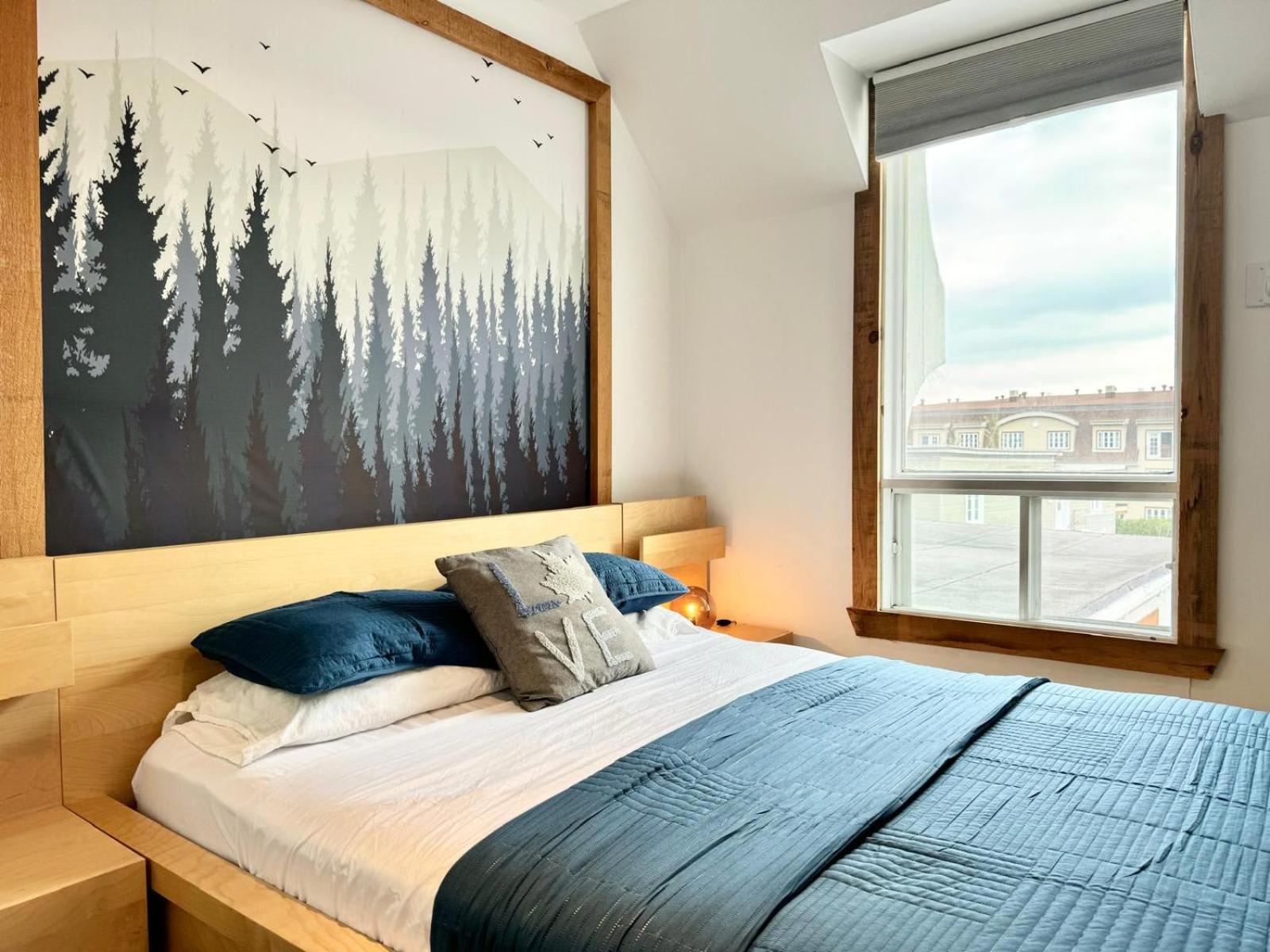 One-Bedroom Apartment photo 2