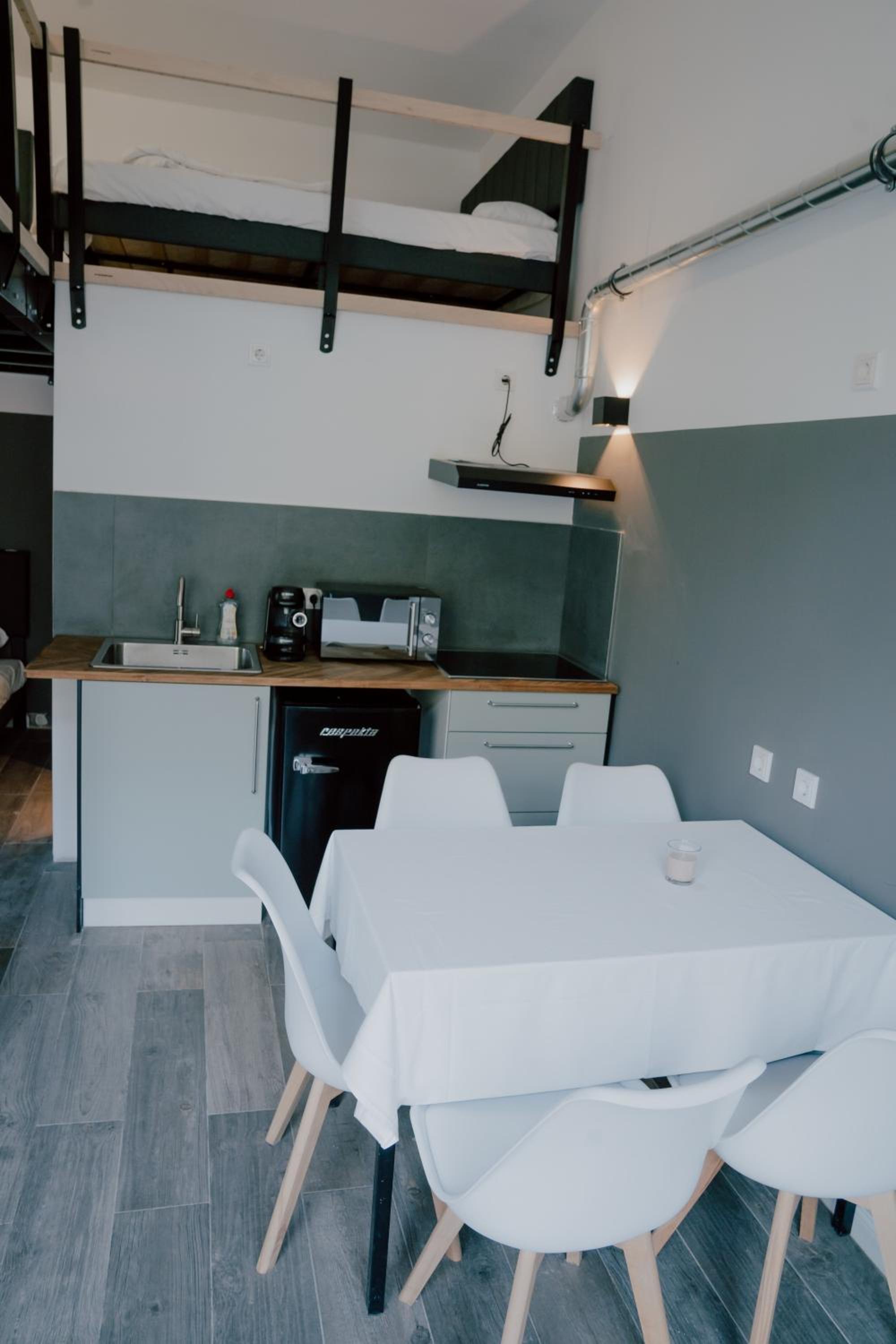Family Studio photo 2