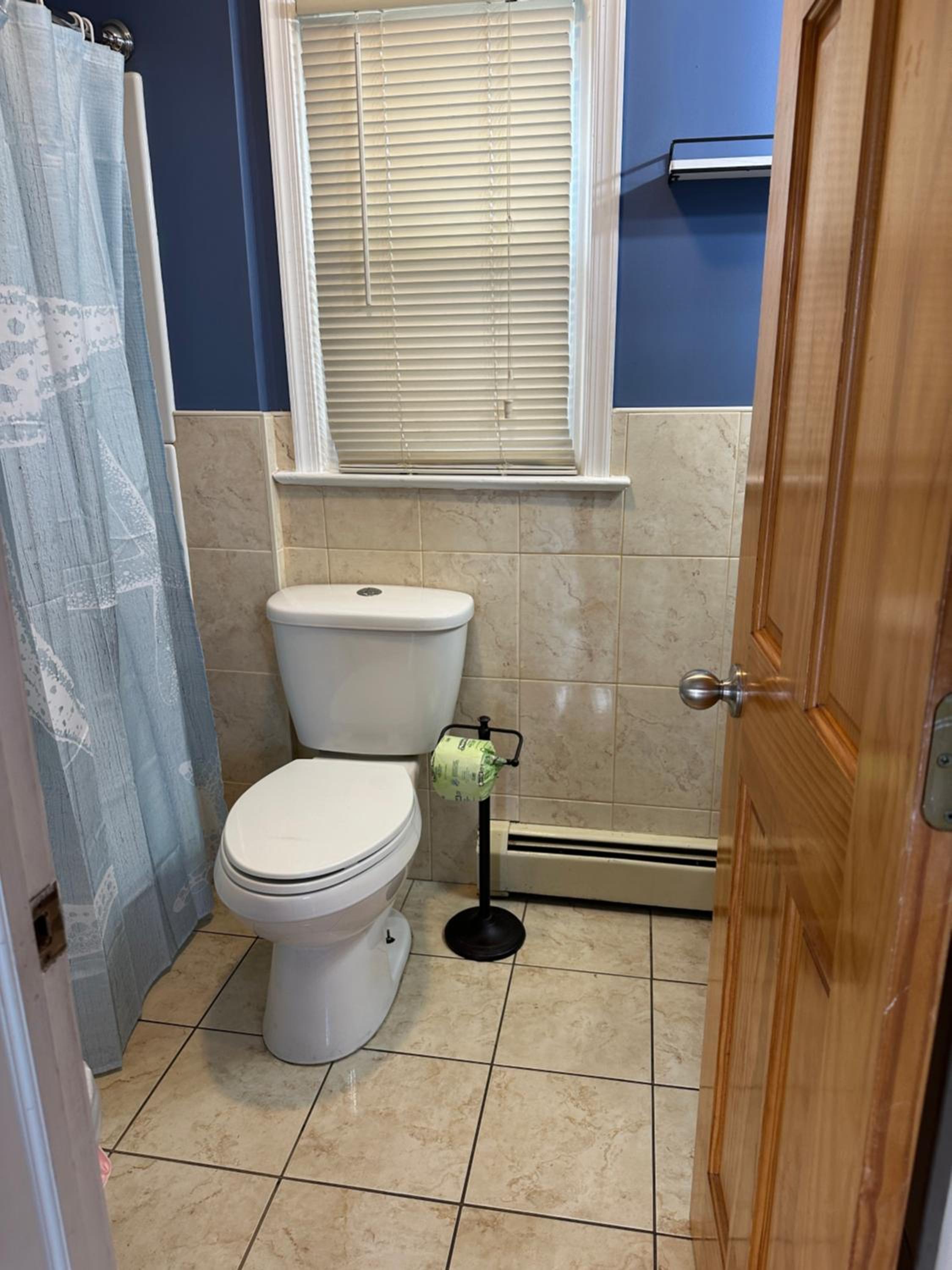 Two-Bedroom House - Photo 17