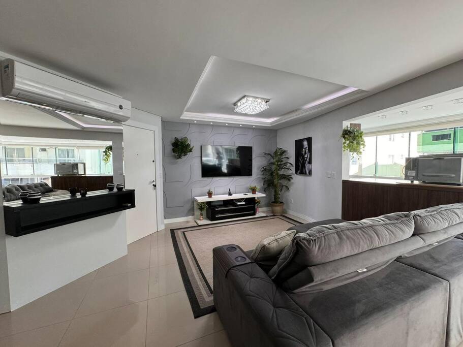 Three-Bedroom Apartment photo 1