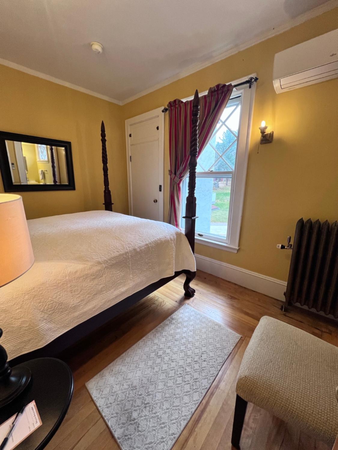 Queen Room - Photo 1
