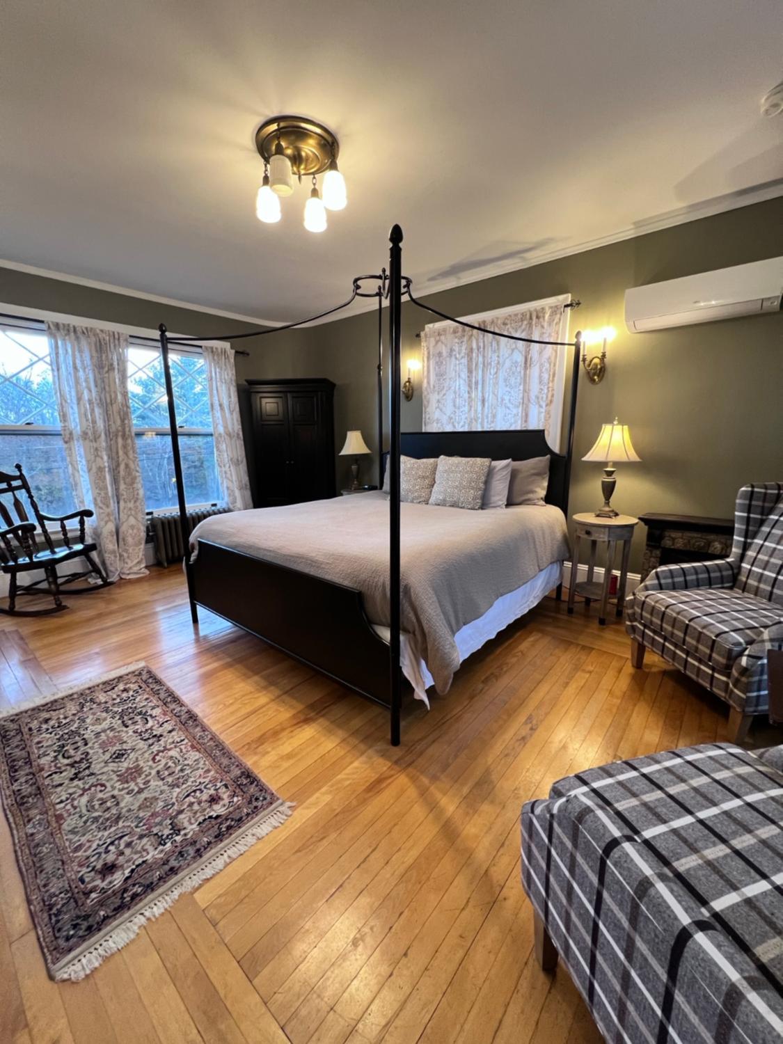 King Room