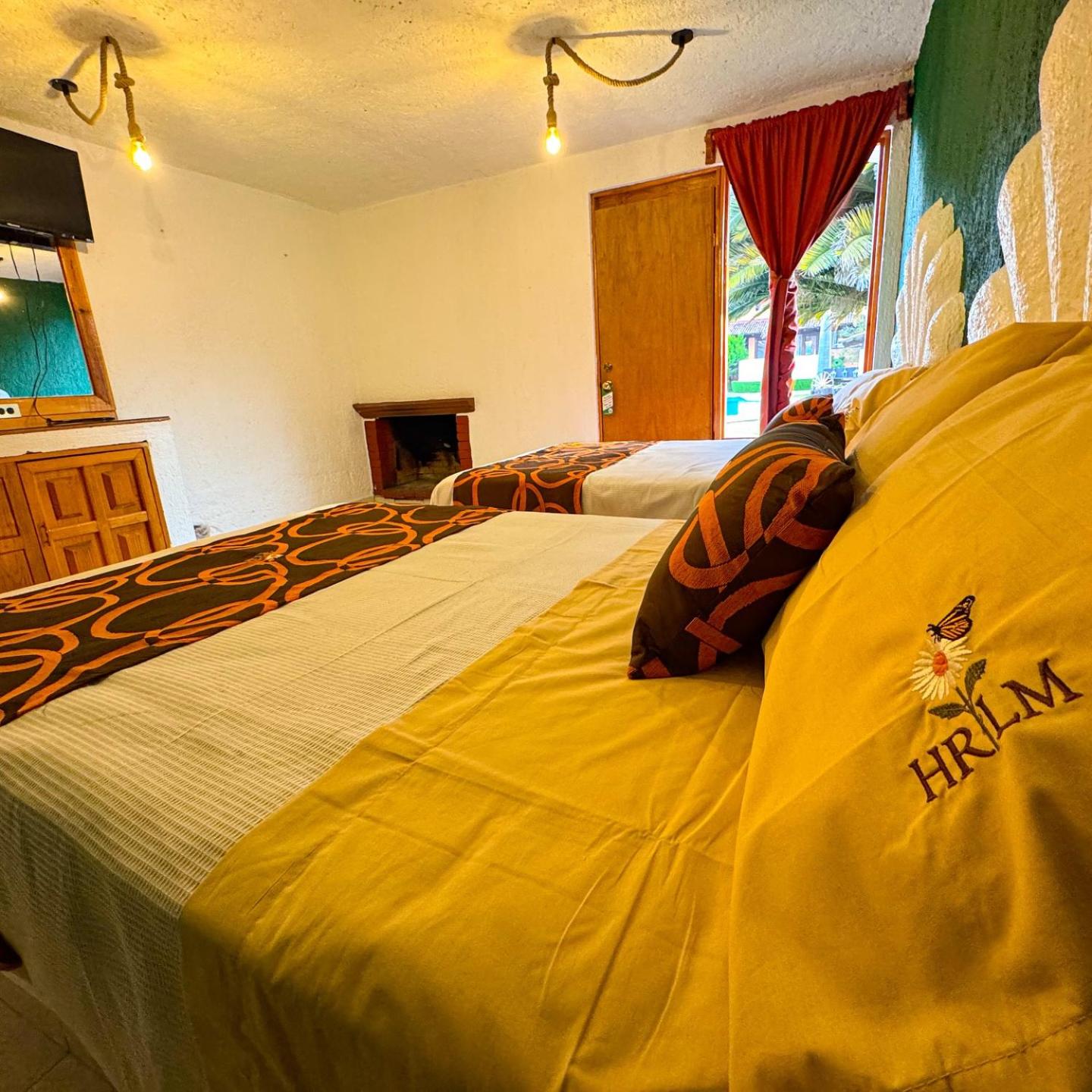 Double Room with Two Double Beds - Photo 3