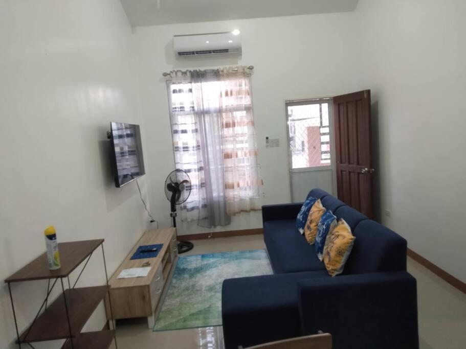 Three-Bedroom Apartment photo 1