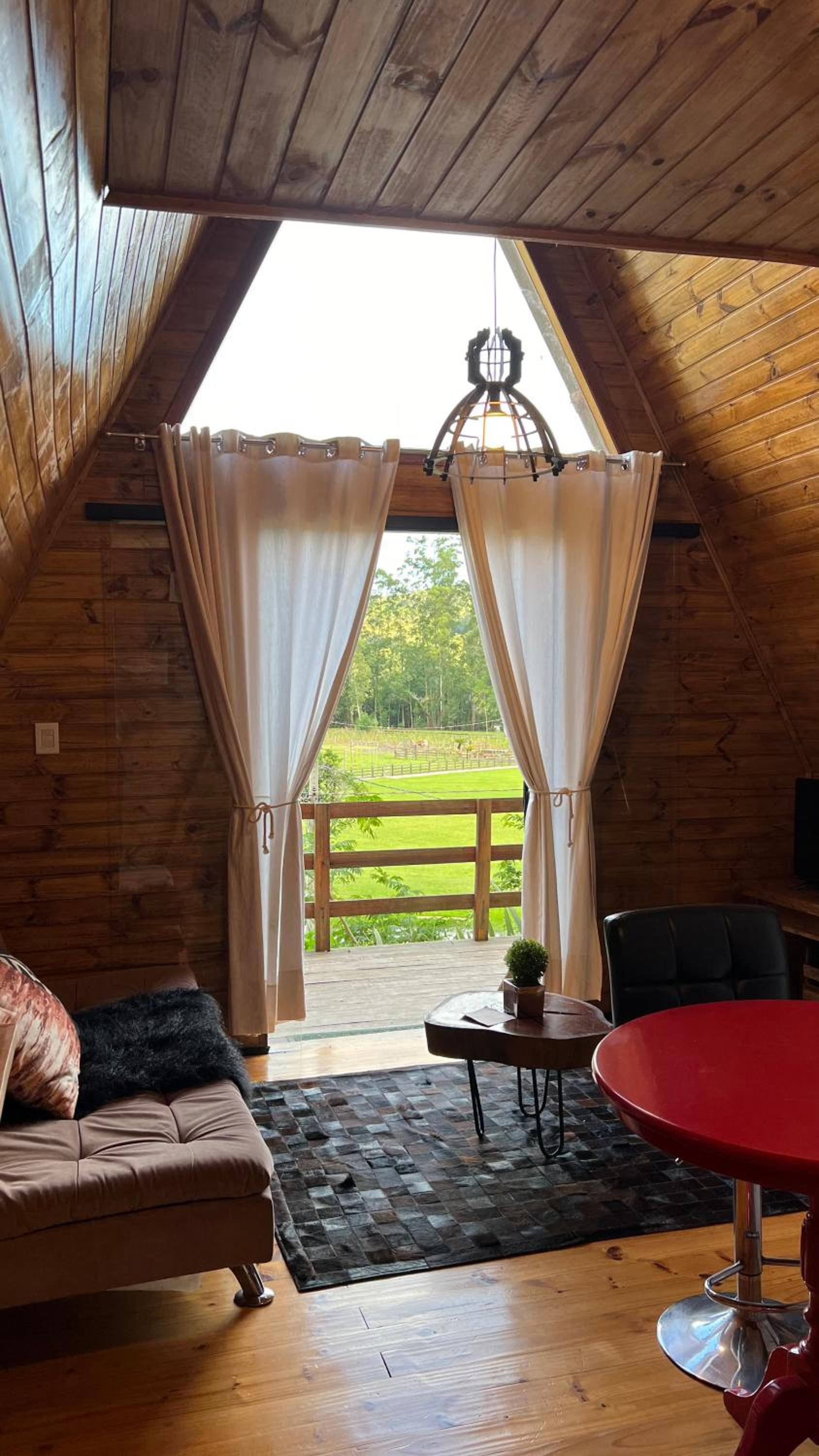 Family Room with Lake View photo 3