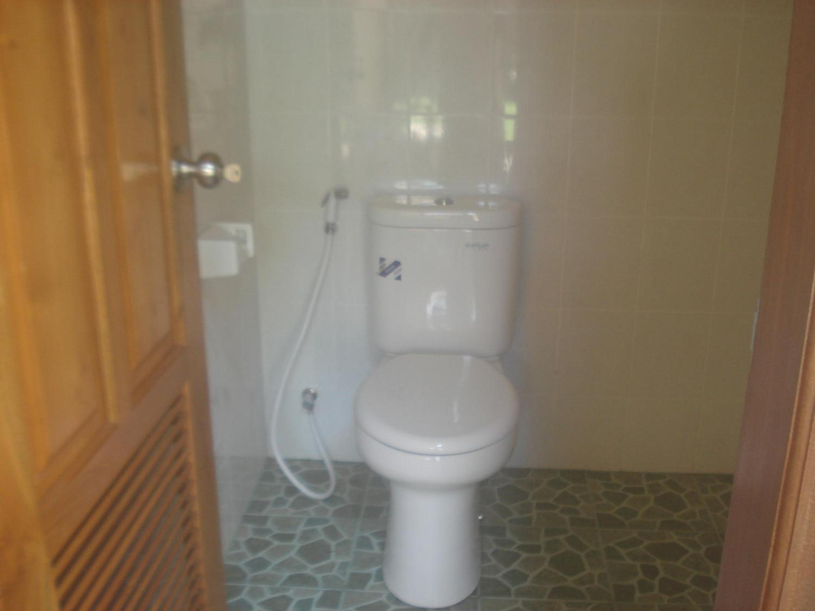 Double Room with Private Bathroom - Photo 9