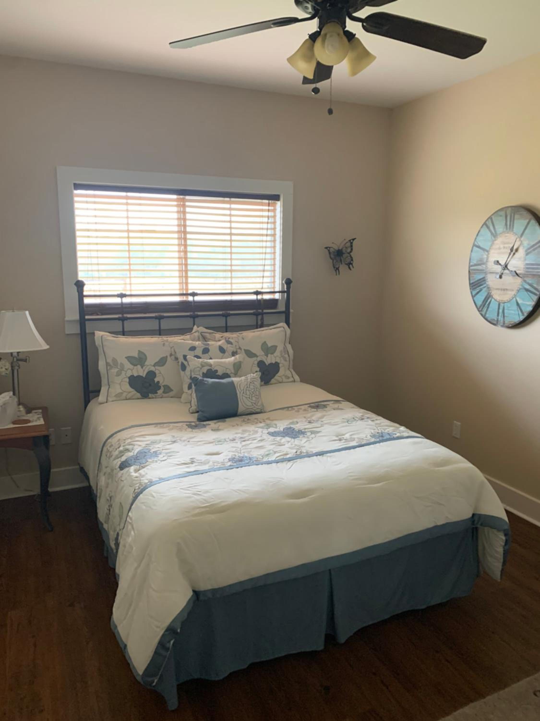 Four-Bedroom House photo 3