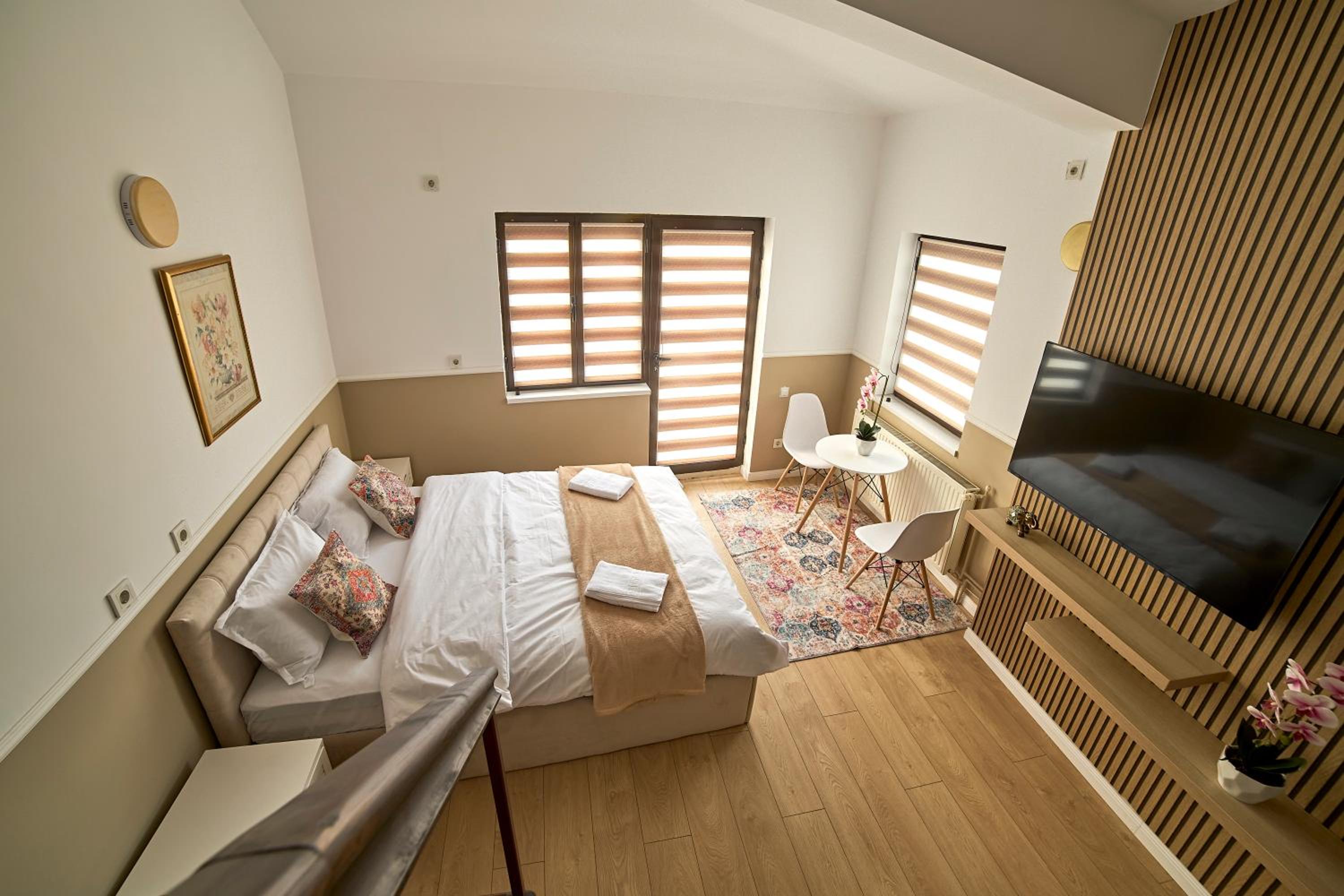 Apartment with View and Balcony photo 1