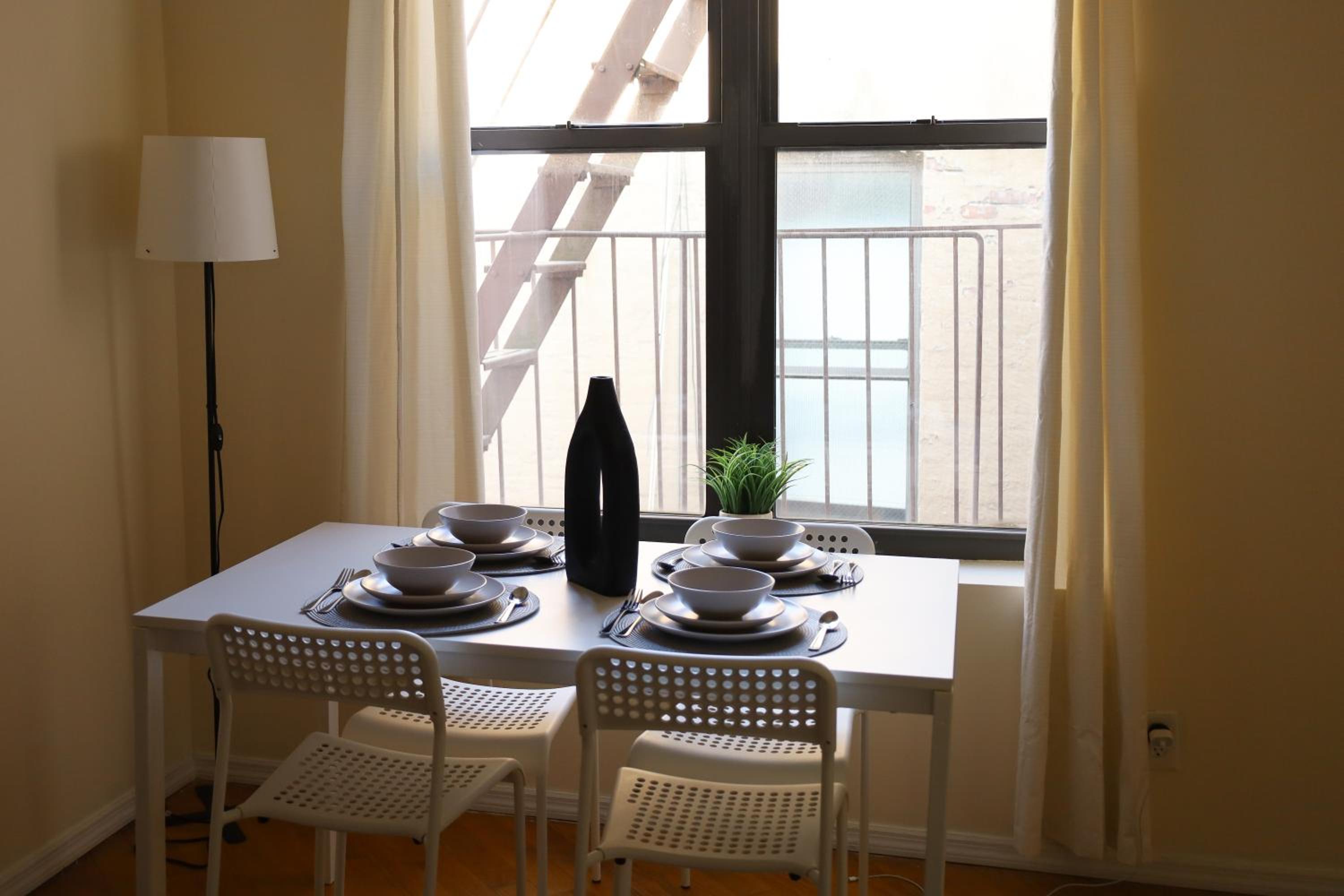 Apartment photo 2